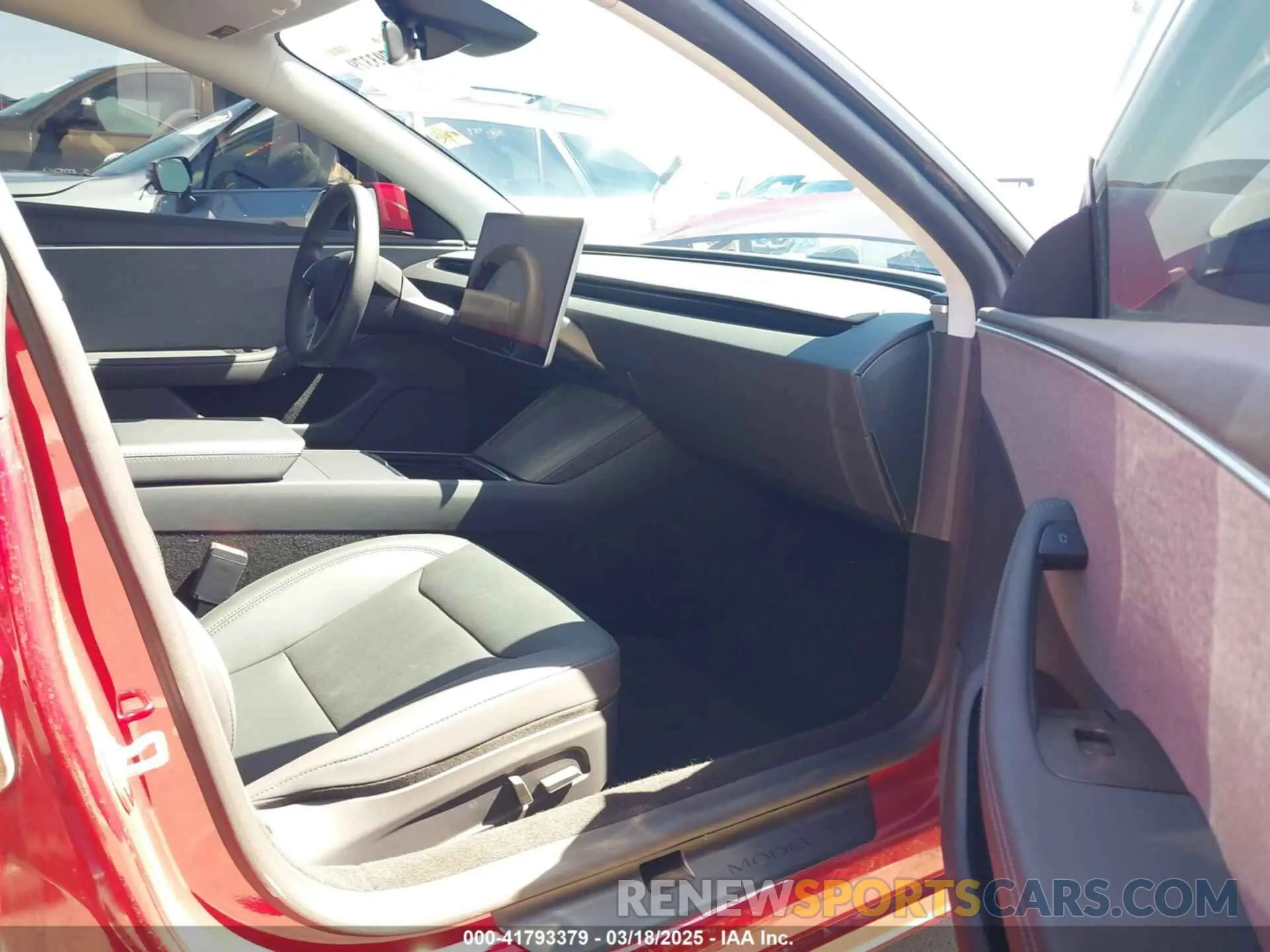 5 Photograph of a damaged car 5YJ3E1EA2RF825011 TESLA MODEL 3 2024