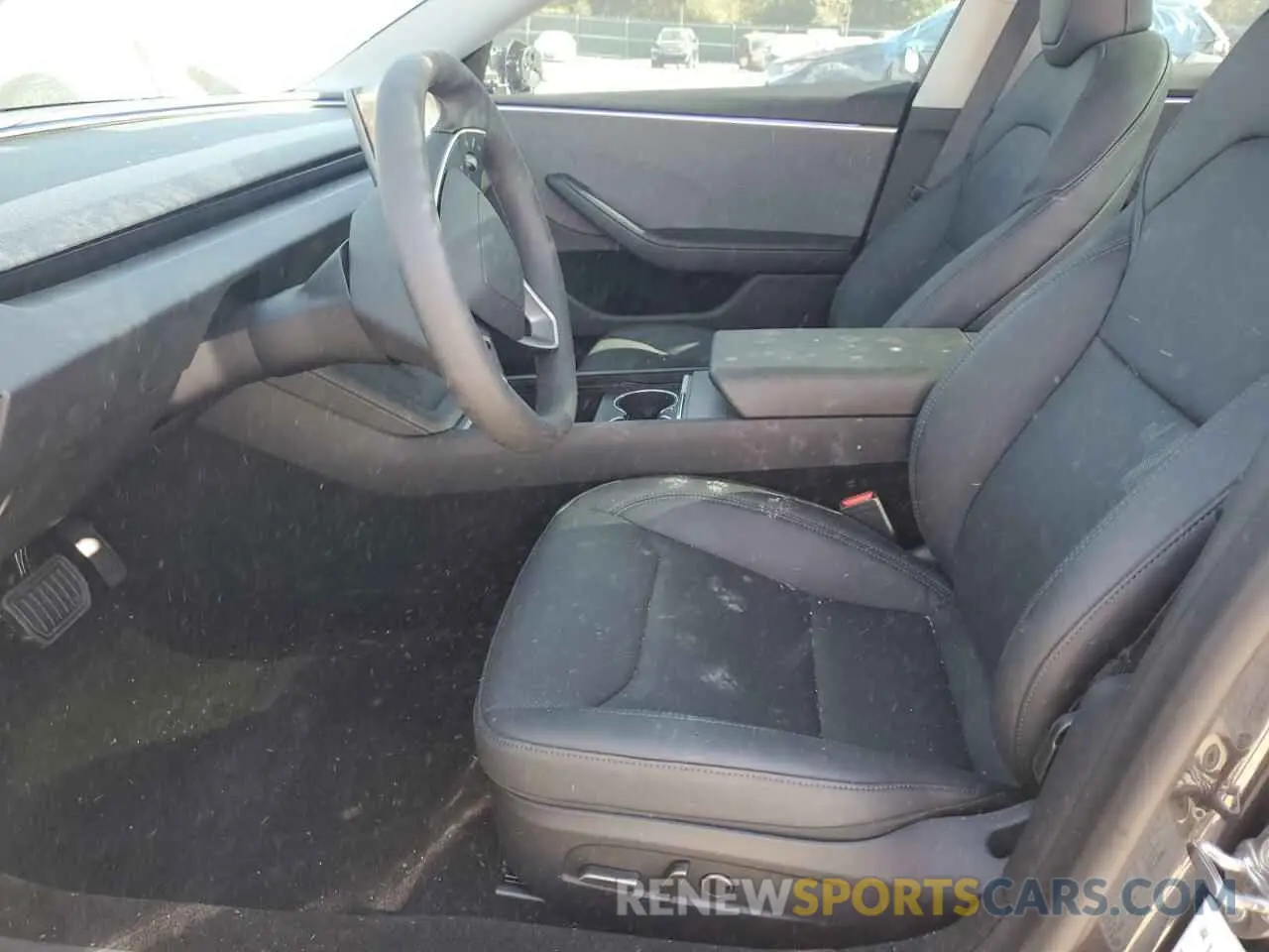 7 Photograph of a damaged car 5YJ3E1EA2RF827101 TESLA MODEL 3 2024