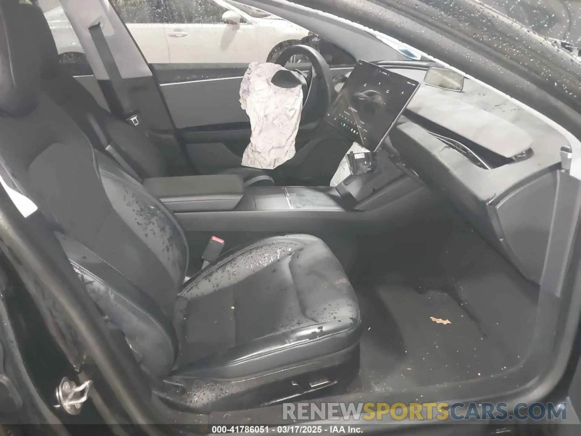 5 Photograph of a damaged car 5YJ3E1EA2RF856579 TESLA MODEL 3 2024
