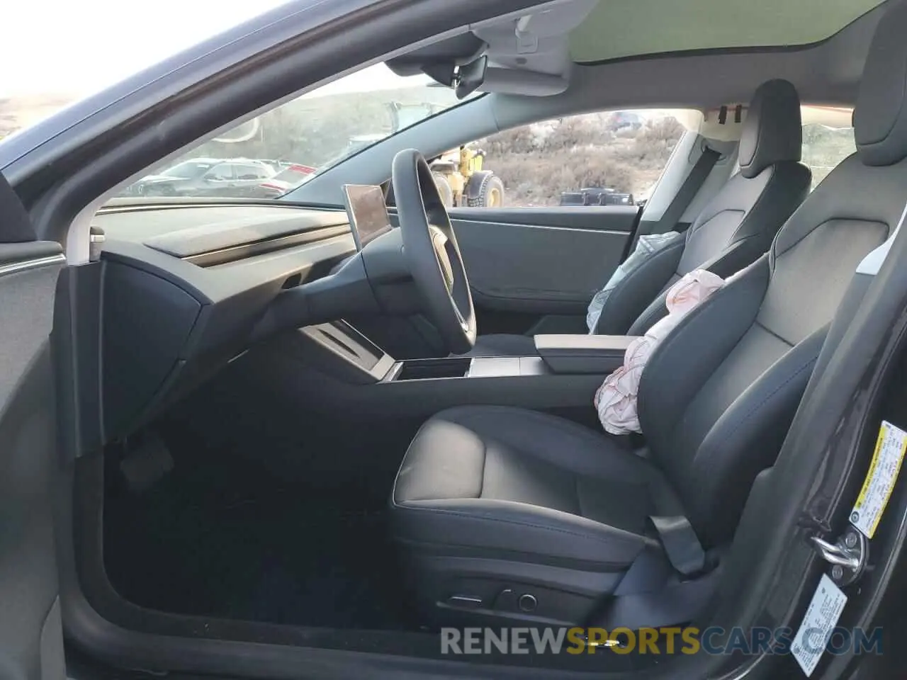7 Photograph of a damaged car 5YJ3E1EA2RF860860 TESLA MODEL 3 2024