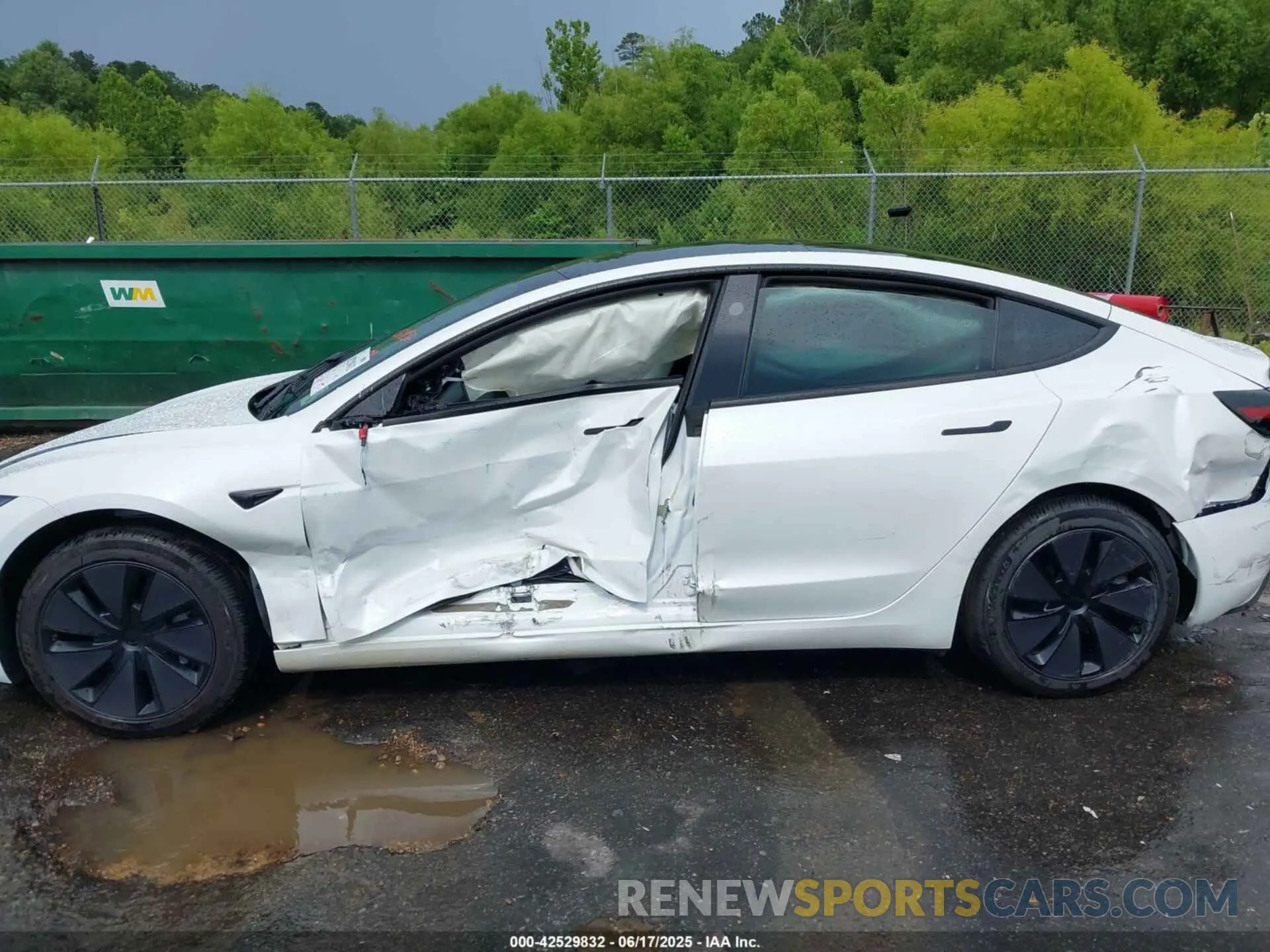 13 Photograph of a damaged car 5YJ3E1EA2RF864570 TESLA MODEL 3 2024