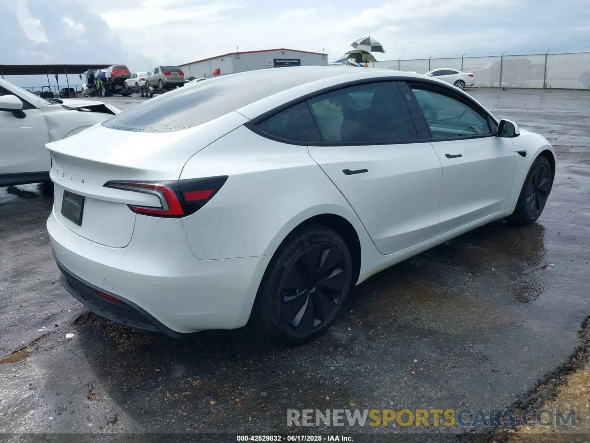 4 Photograph of a damaged car 5YJ3E1EA2RF864570 TESLA MODEL 3 2024