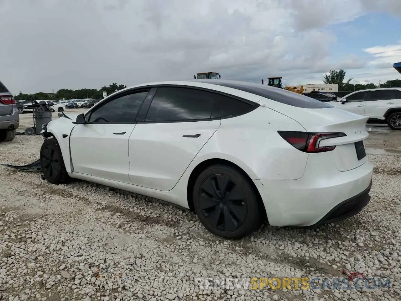 2 Photograph of a damaged car 5YJ3E1EA3RF728612 TESLA MODEL 3 2024