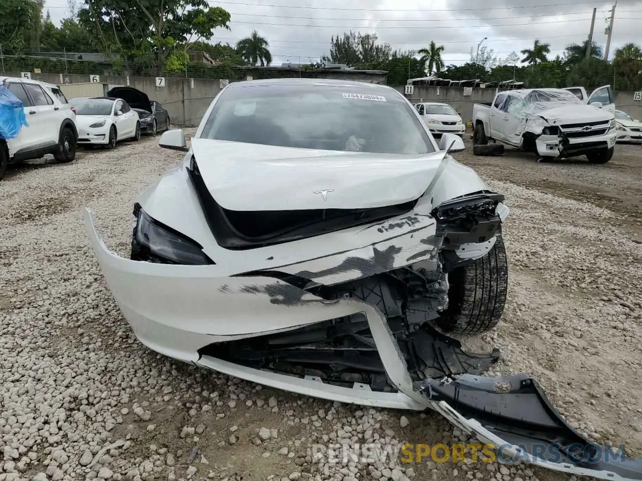 5 Photograph of a damaged car 5YJ3E1EA3RF728612 TESLA MODEL 3 2024