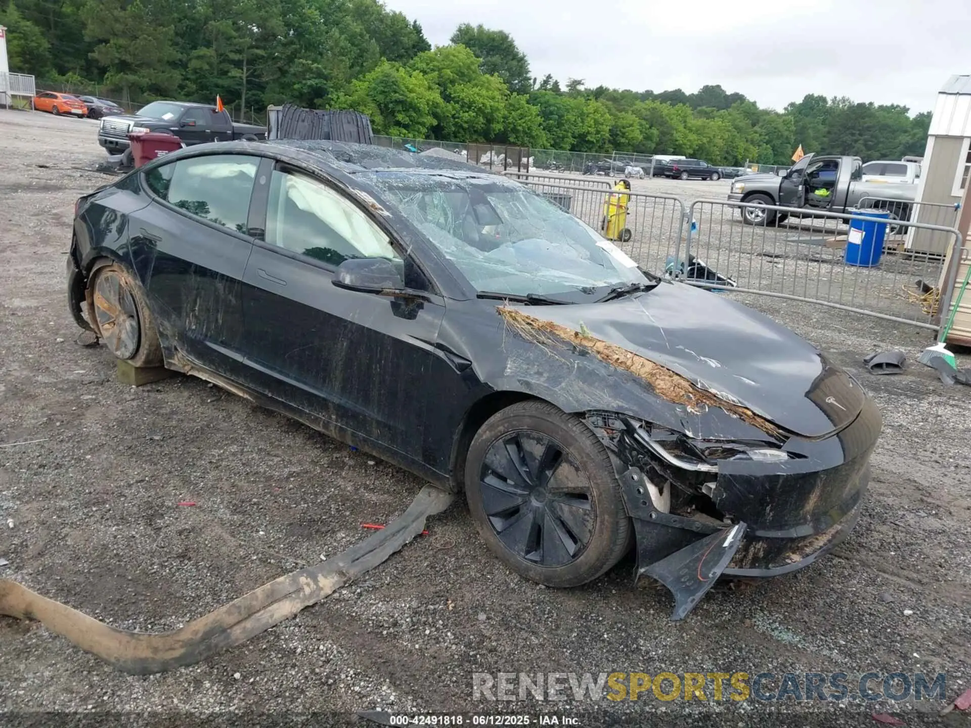 1 Photograph of a damaged car 5YJ3E1EA3RF729159 TESLA MODEL 3 2024