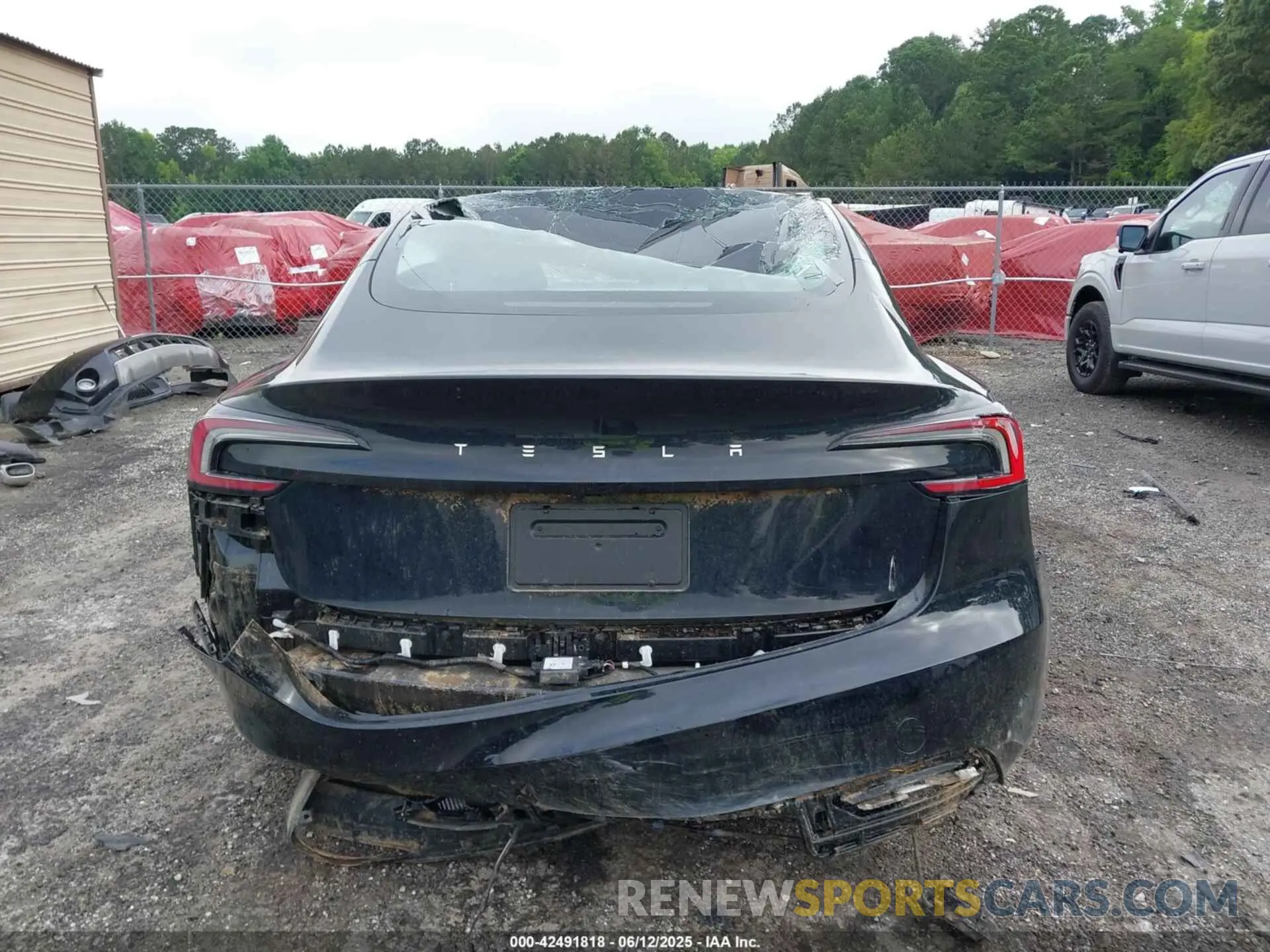 15 Photograph of a damaged car 5YJ3E1EA3RF729159 TESLA MODEL 3 2024