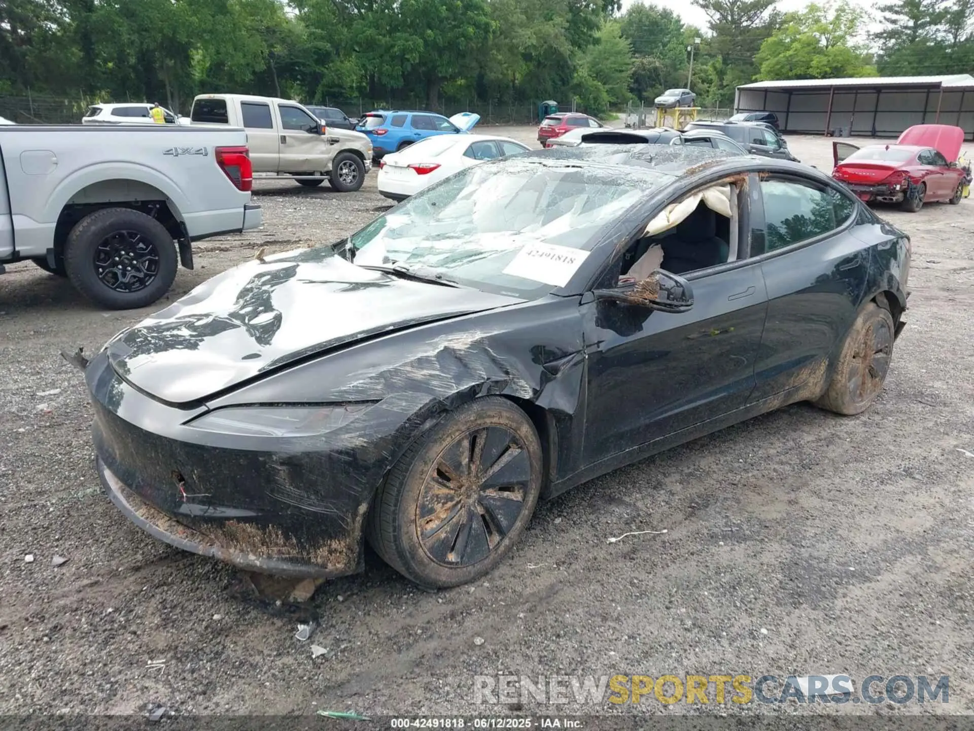2 Photograph of a damaged car 5YJ3E1EA3RF729159 TESLA MODEL 3 2024