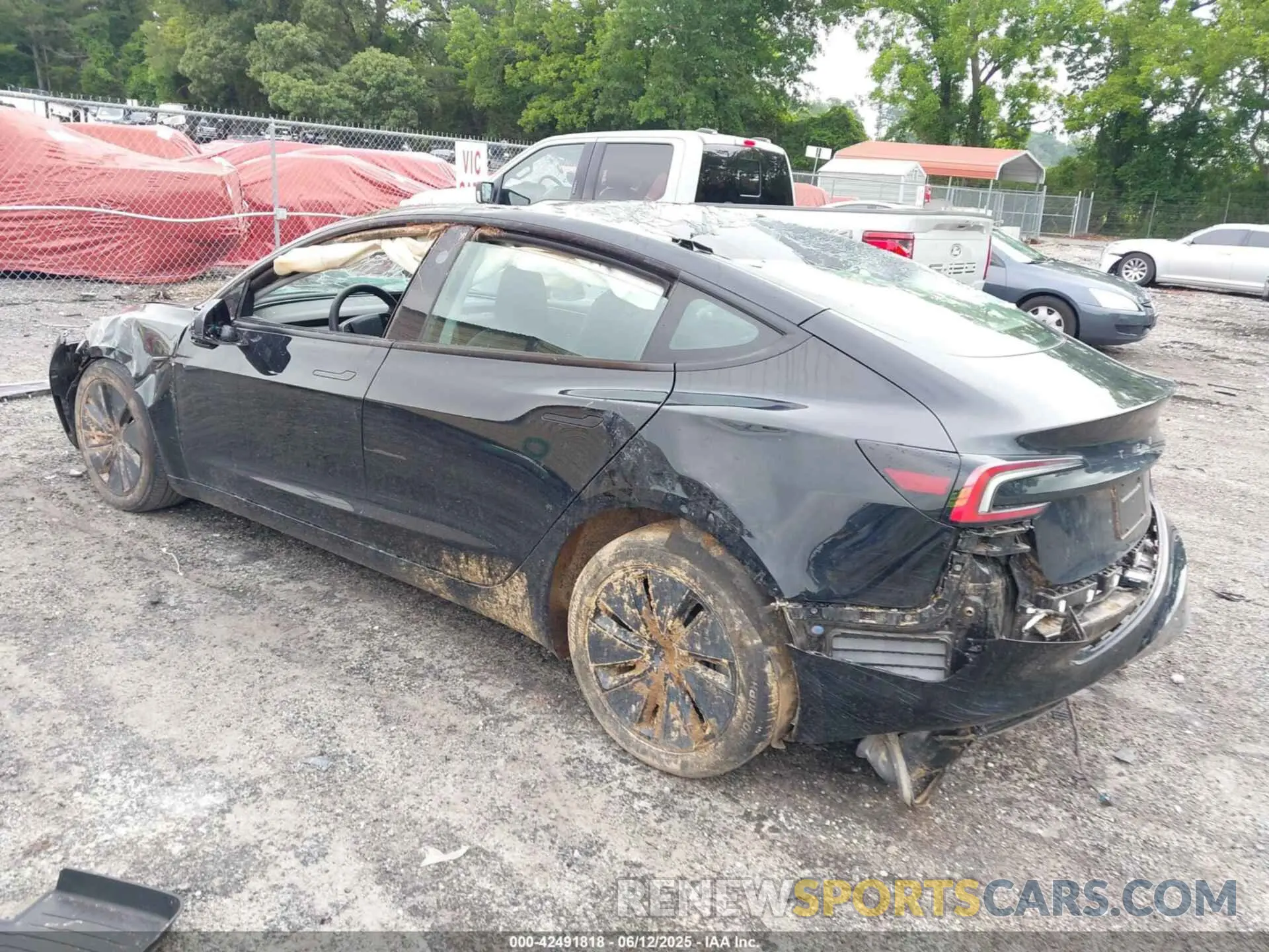 3 Photograph of a damaged car 5YJ3E1EA3RF729159 TESLA MODEL 3 2024