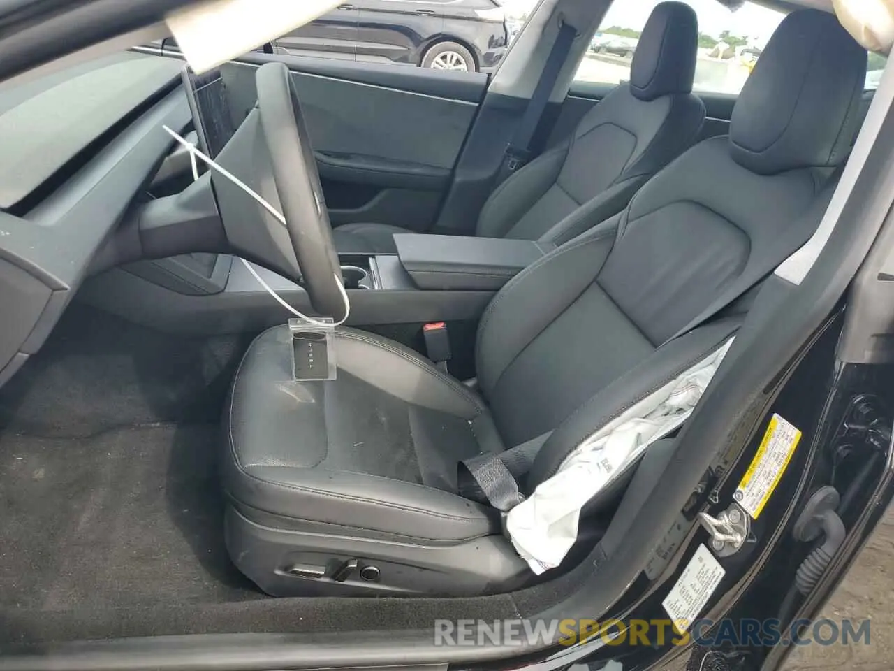 7 Photograph of a damaged car 5YJ3E1EA3RF734877 TESLA MODEL 3 2024