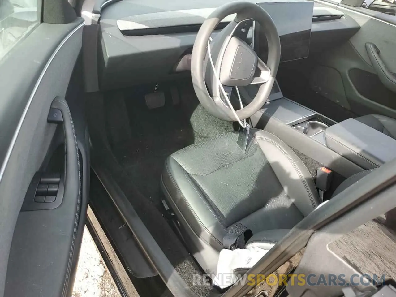 8 Photograph of a damaged car 5YJ3E1EA3RF734877 TESLA MODEL 3 2024