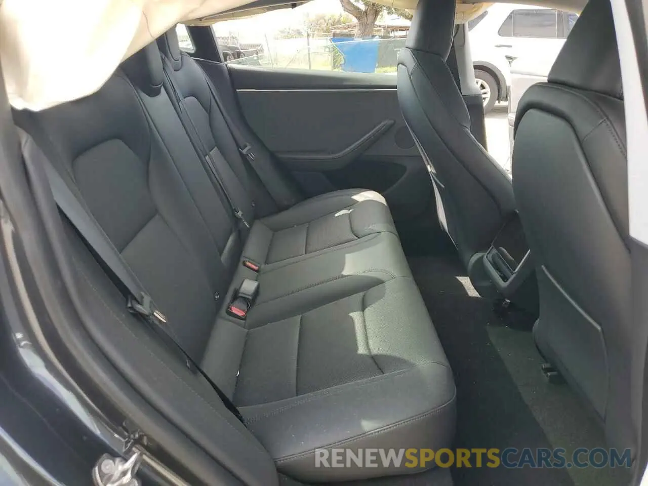 10 Photograph of a damaged car 5YJ3E1EA3RF739920 TESLA MODEL 3 2024