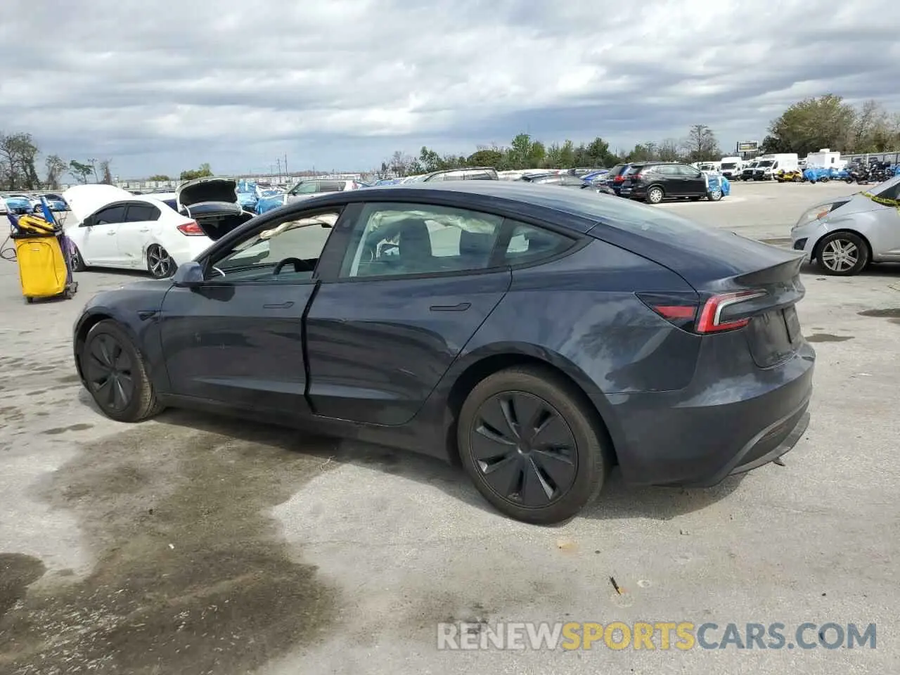 2 Photograph of a damaged car 5YJ3E1EA3RF739920 TESLA MODEL 3 2024