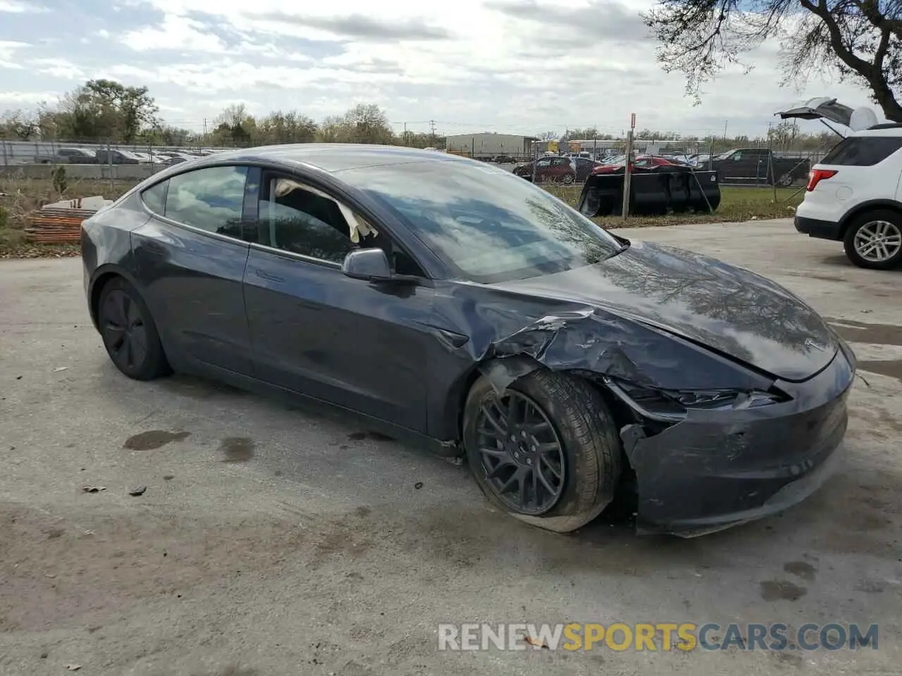4 Photograph of a damaged car 5YJ3E1EA3RF739920 TESLA MODEL 3 2024