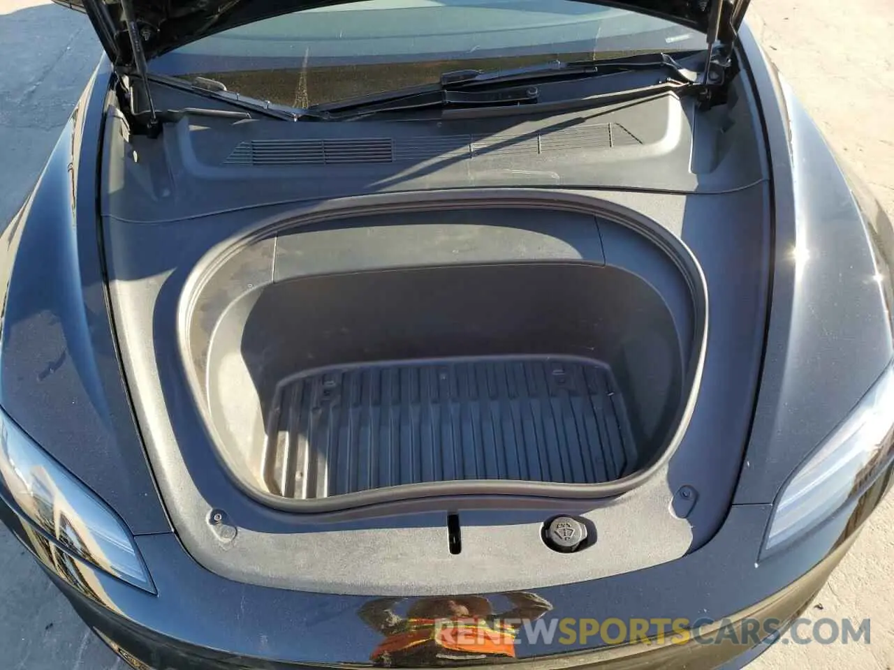 11 Photograph of a damaged car 5YJ3E1EA3RF752716 TESLA MODEL 3 2024
