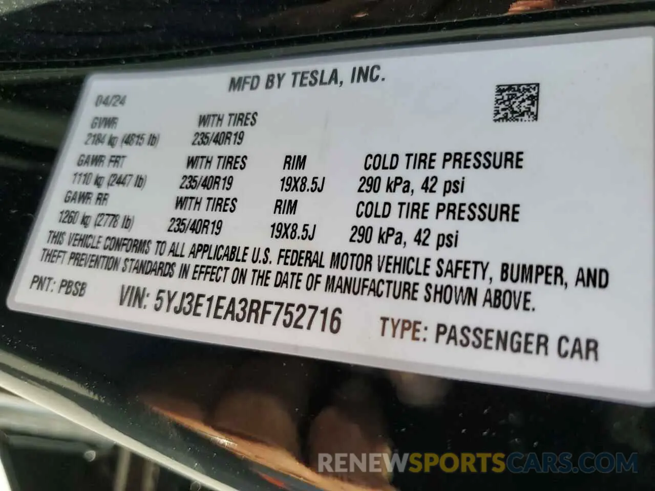 12 Photograph of a damaged car 5YJ3E1EA3RF752716 TESLA MODEL 3 2024