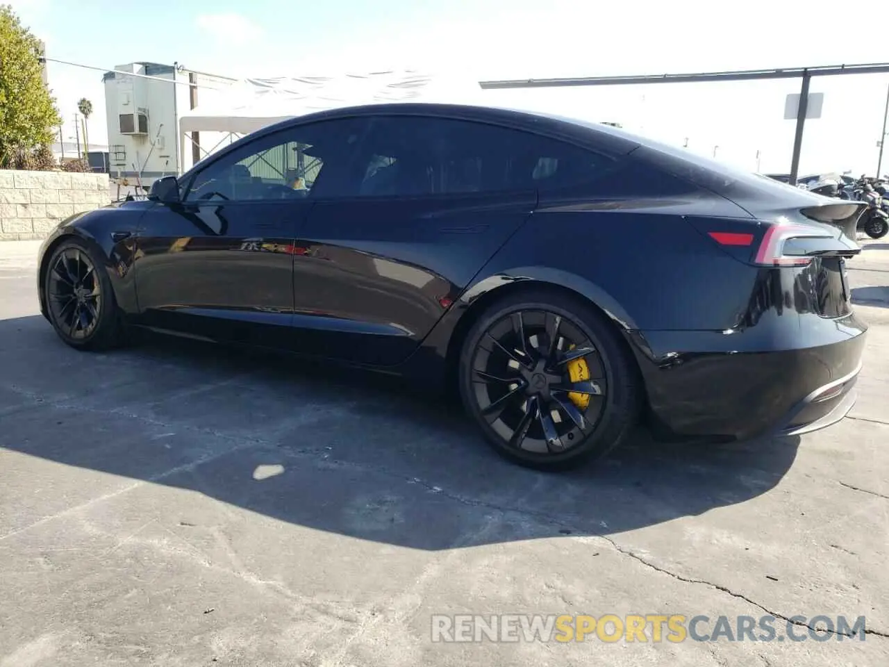 2 Photograph of a damaged car 5YJ3E1EA3RF752716 TESLA MODEL 3 2024