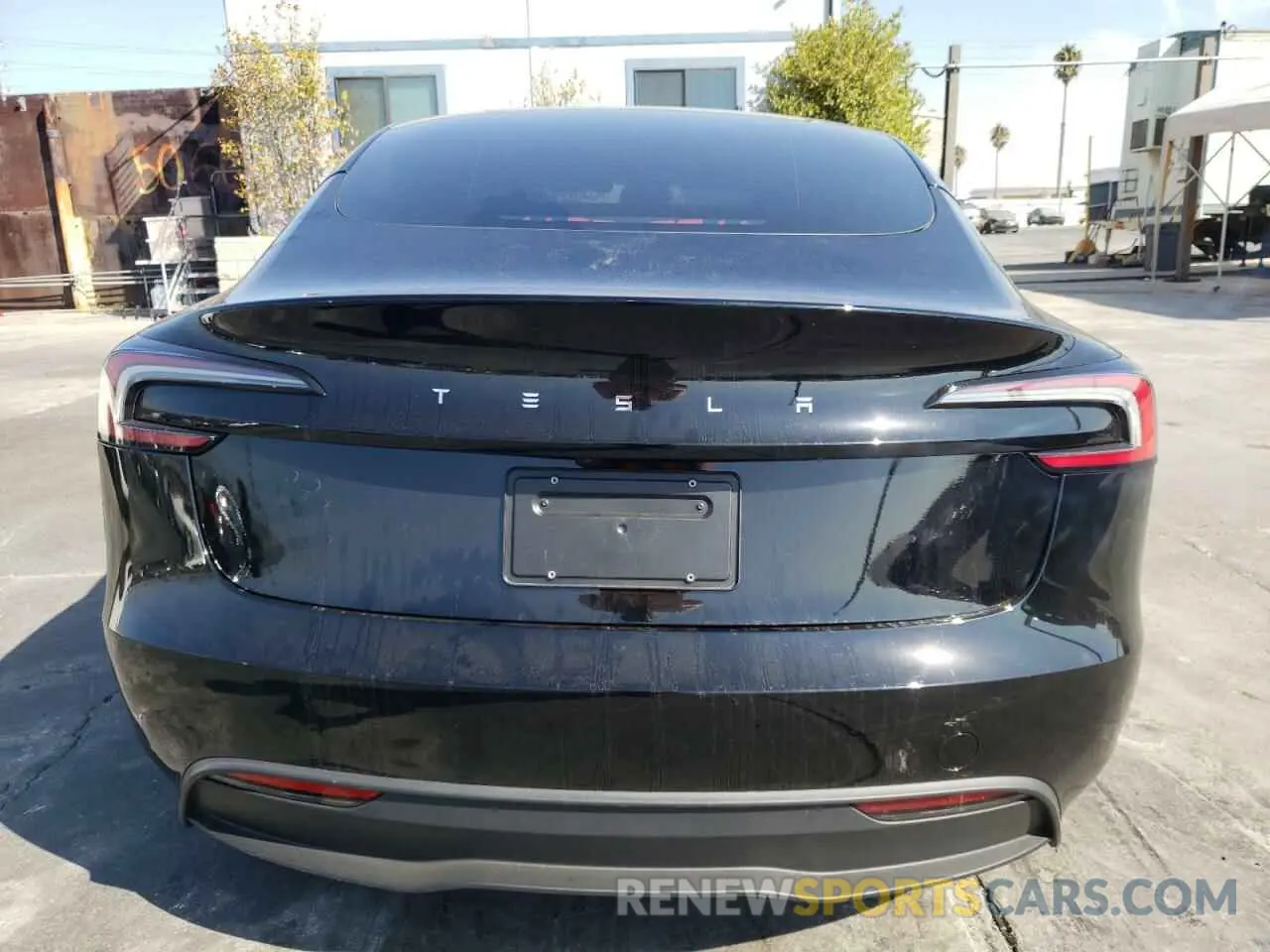 6 Photograph of a damaged car 5YJ3E1EA3RF752716 TESLA MODEL 3 2024