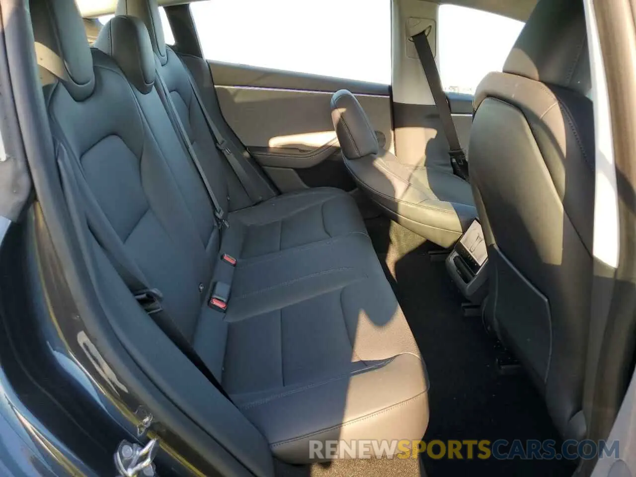 10 Photograph of a damaged car 5YJ3E1EA3RF757933 TESLA MODEL 3 2024
