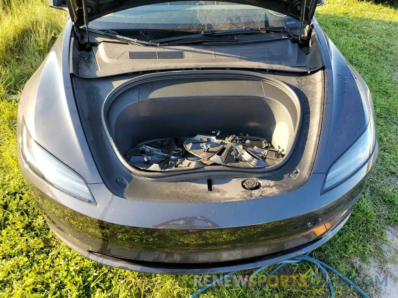 11 Photograph of a damaged car 5YJ3E1EA3RF757933 TESLA MODEL 3 2024
