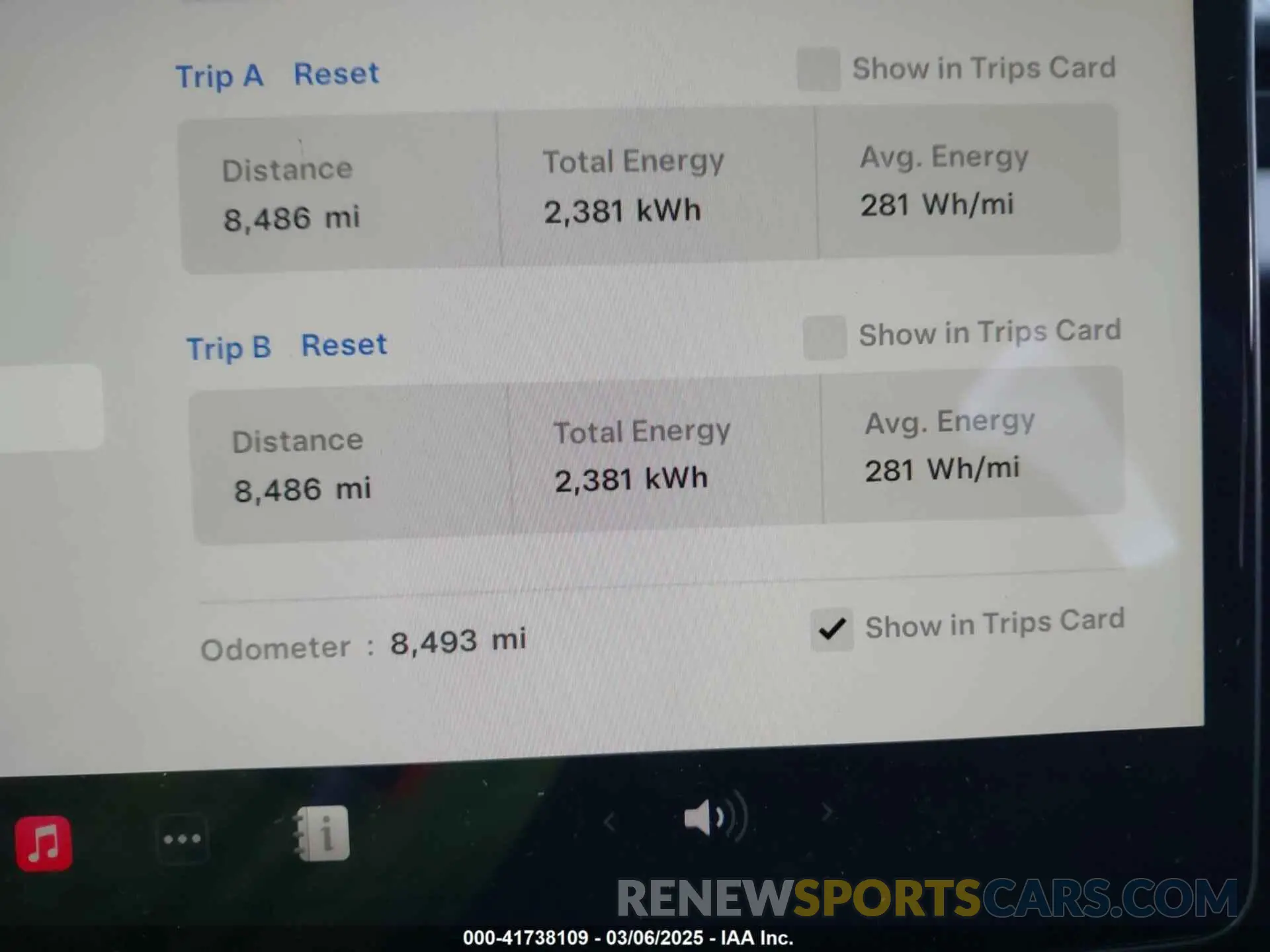 7 Photograph of a damaged car 5YJ3E1EA3RF771010 TESLA MODEL 3 2024