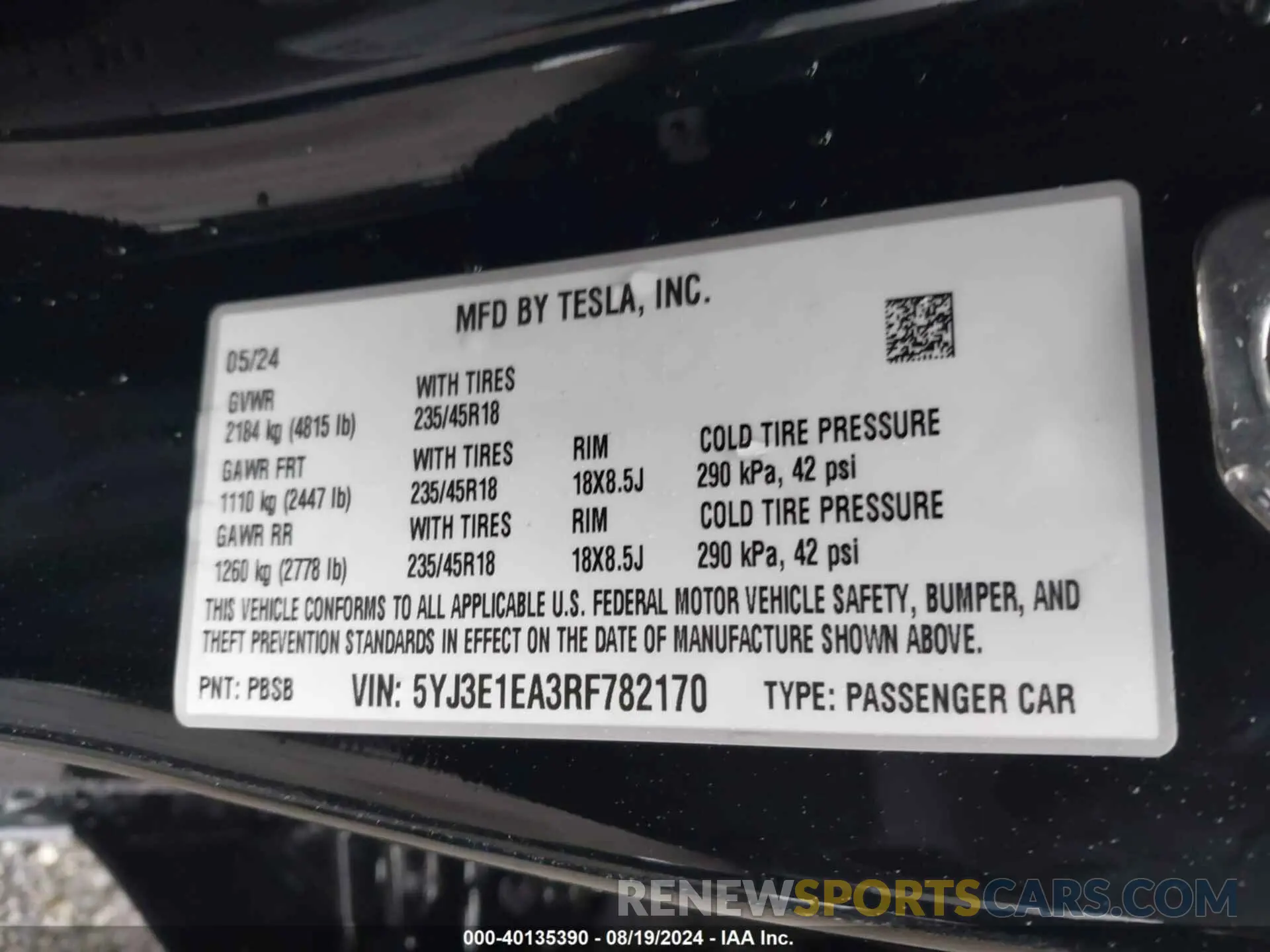 9 Photograph of a damaged car 5YJ3E1EA3RF782170 TESLA MODEL 3 2024