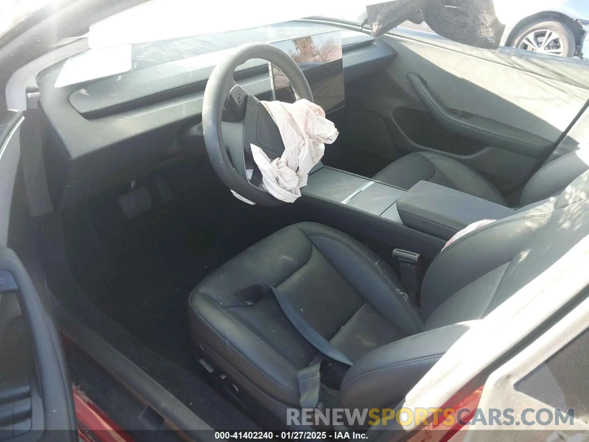 5 Photograph of a damaged car 5YJ3E1EA3RF782346 TESLA MODEL 3 2024