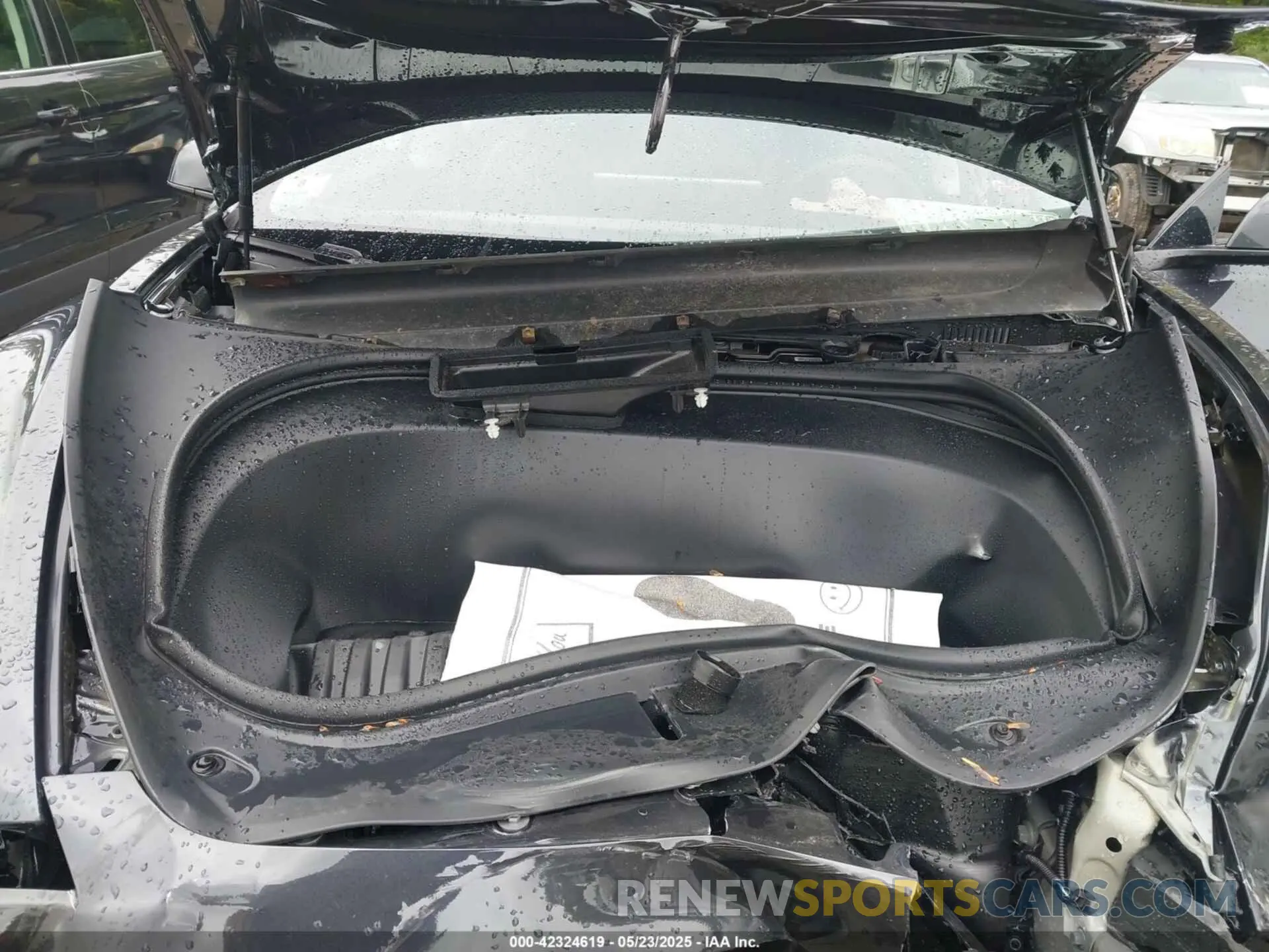 10 Photograph of a damaged car 5YJ3E1EA3RF831013 TESLA MODEL 3 2024