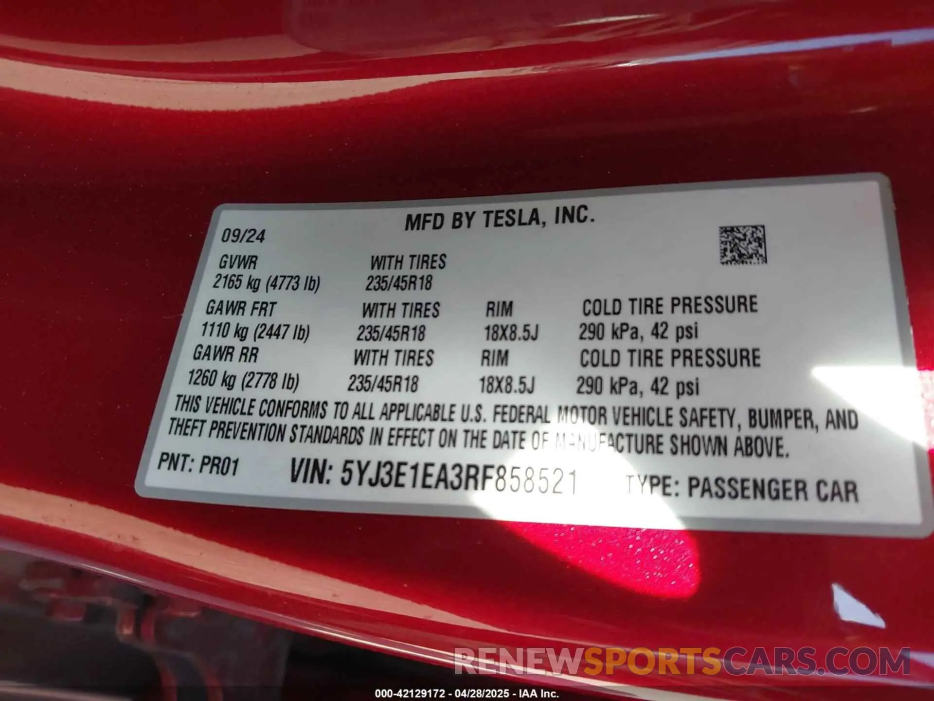 9 Photograph of a damaged car 5YJ3E1EA3RF858521 TESLA MODEL 3 2024