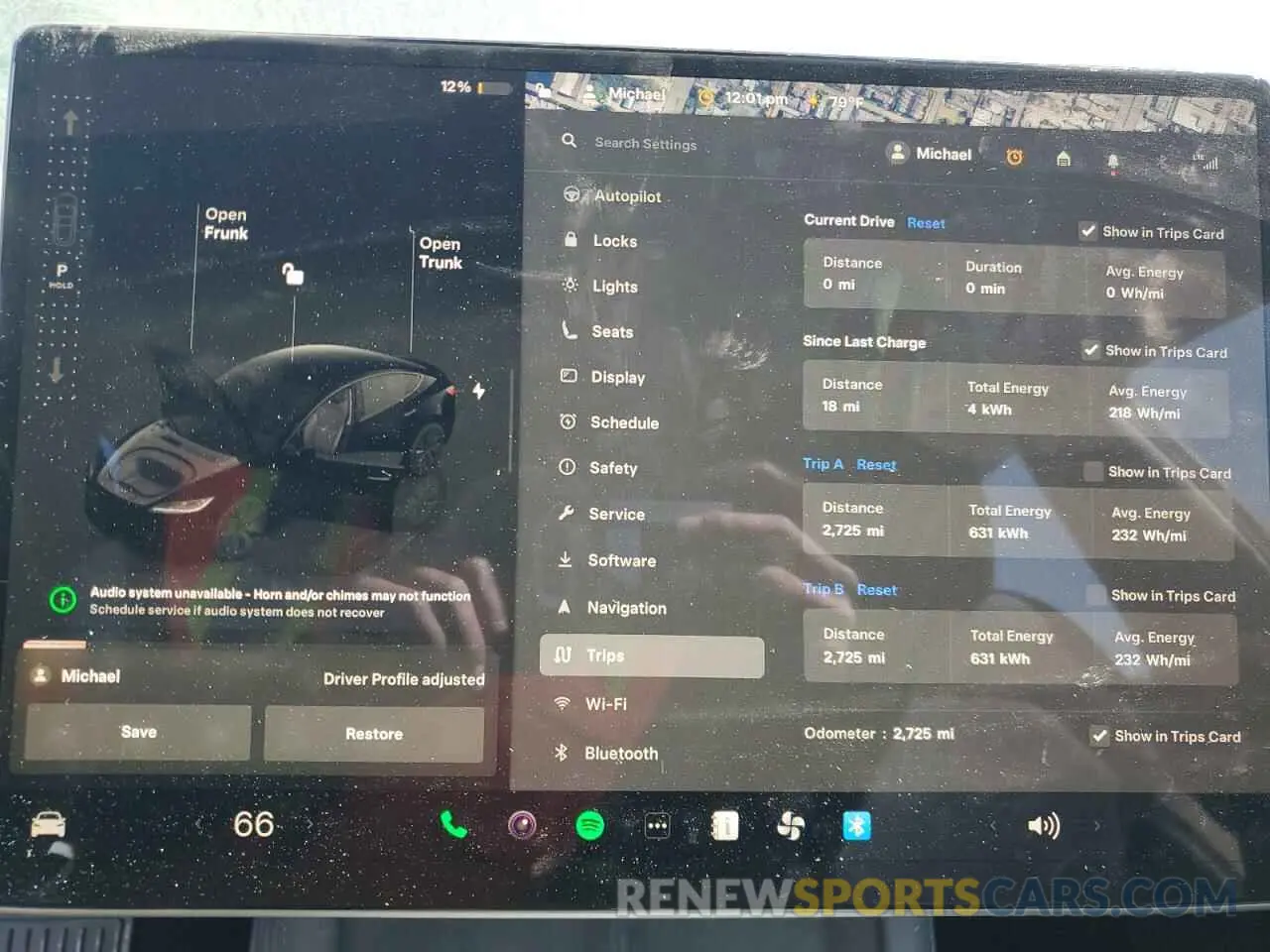 9 Photograph of a damaged car 5YJ3E1EA3RF872810 TESLA MODEL 3 2024