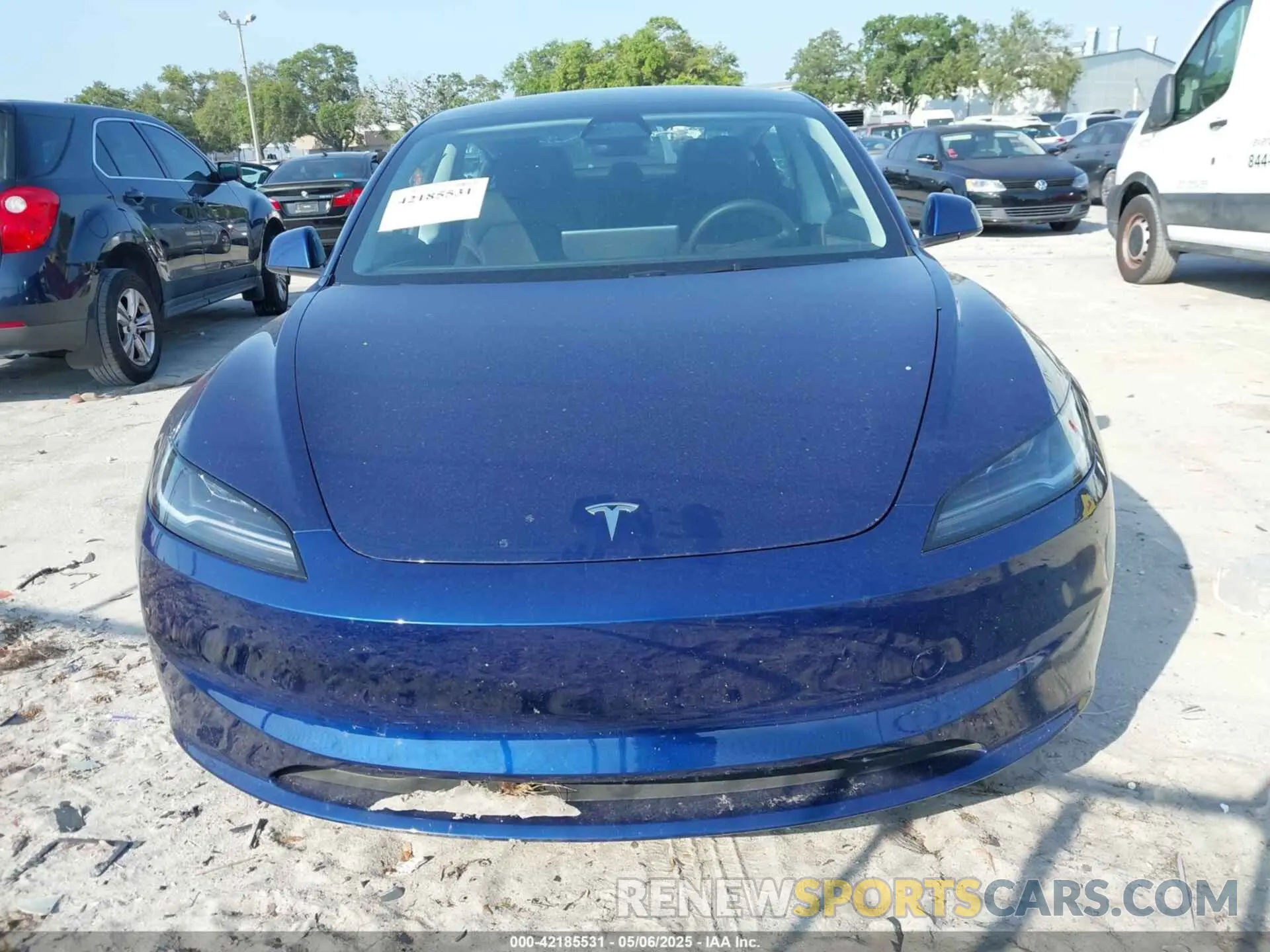 11 Photograph of a damaged car 5YJ3E1EA4RF751347 TESLA MODEL 3 2024