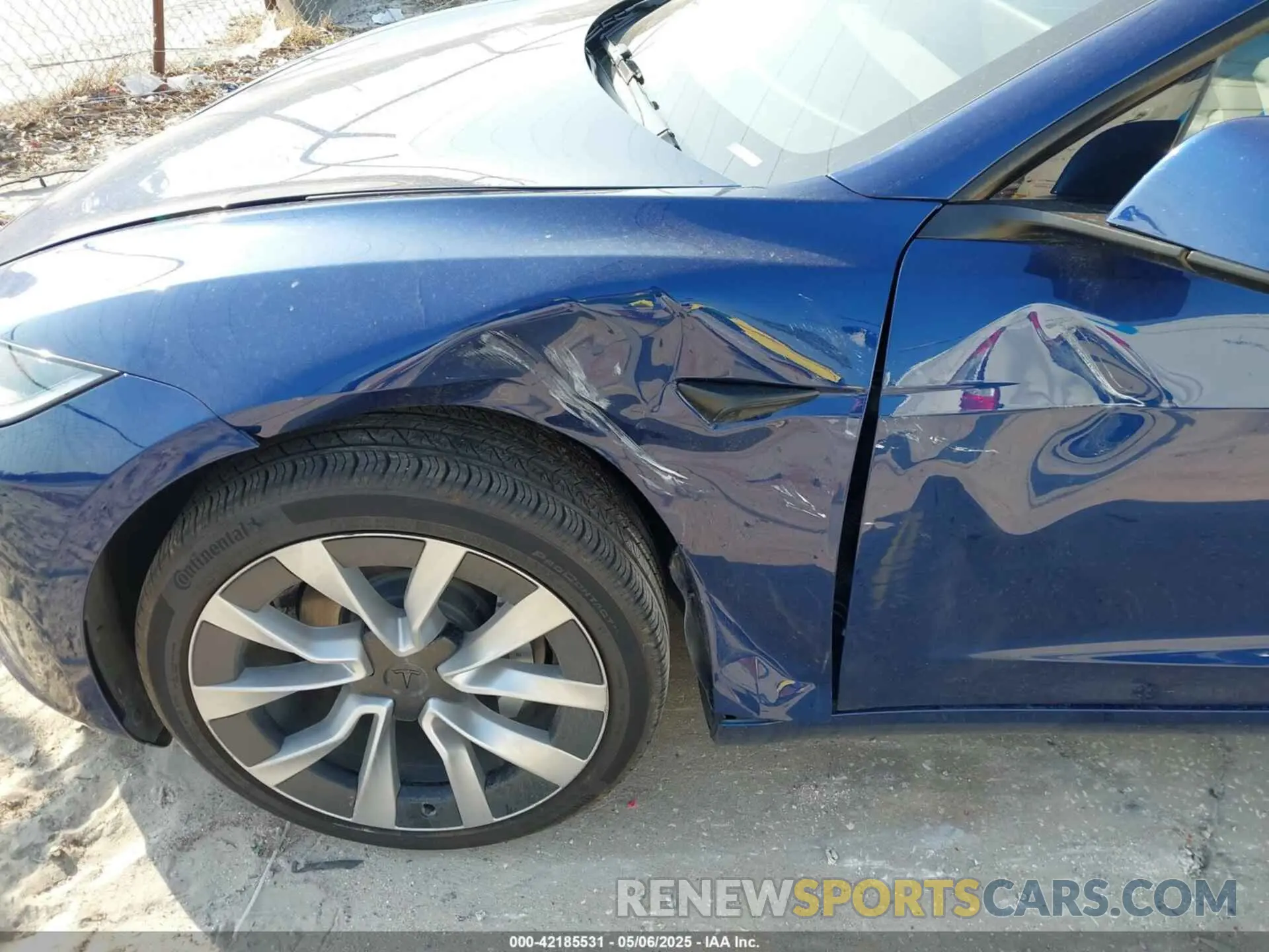 6 Photograph of a damaged car 5YJ3E1EA4RF751347 TESLA MODEL 3 2024