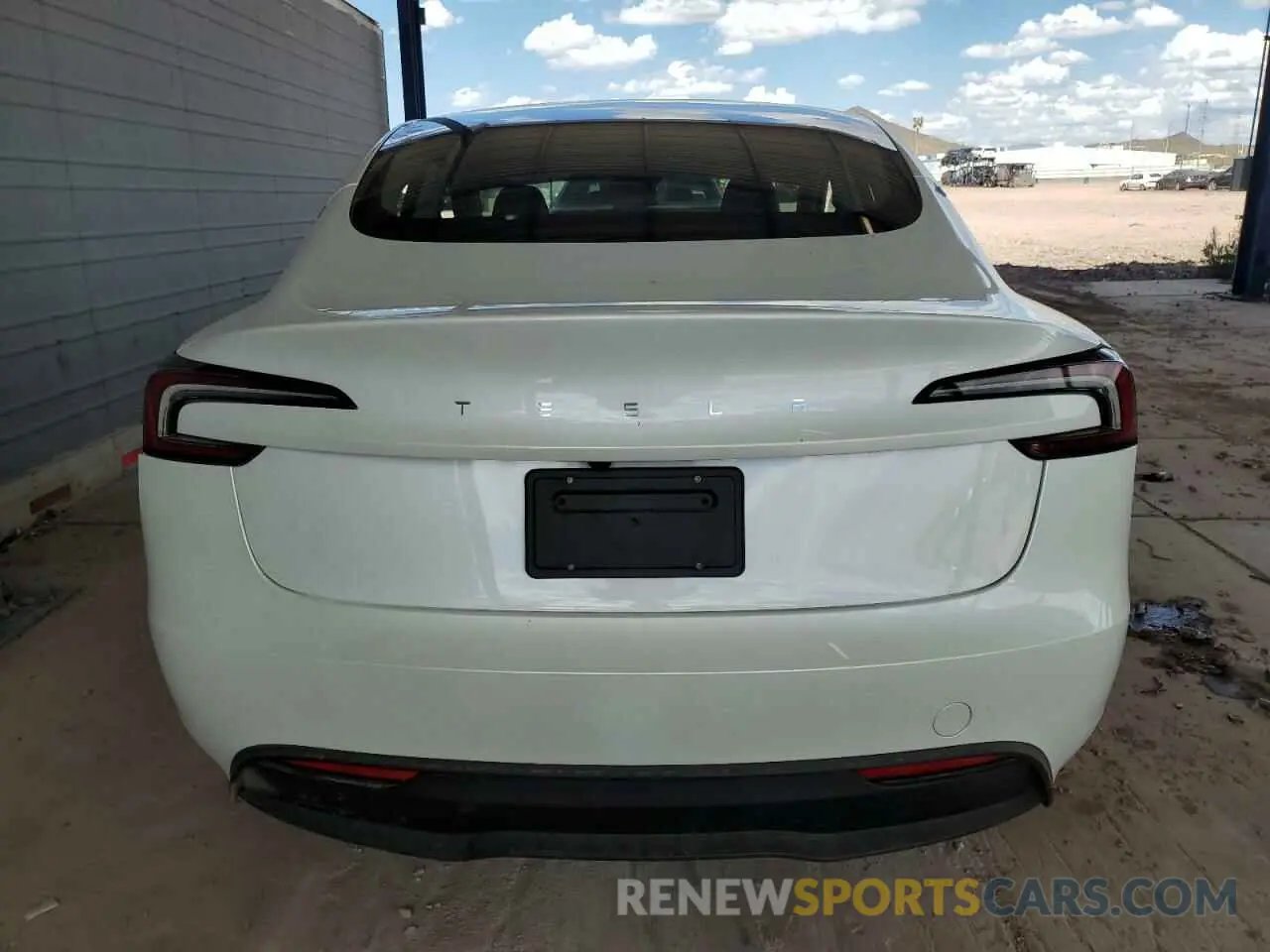 6 Photograph of a damaged car 5YJ3E1EA4RF785546 TESLA MODEL 3 2024