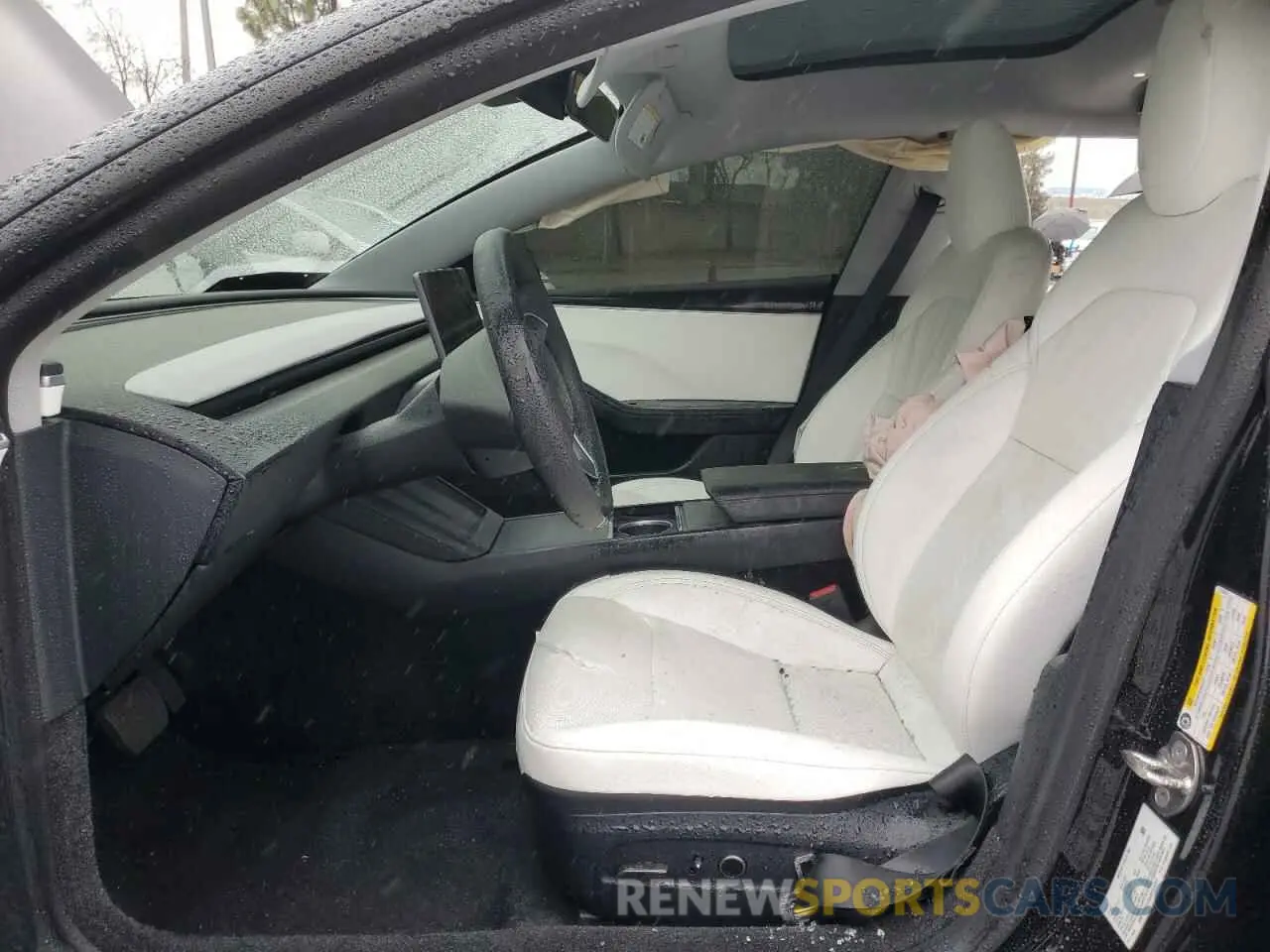 7 Photograph of a damaged car 5YJ3E1EA4RF814351 TESLA MODEL 3 2024