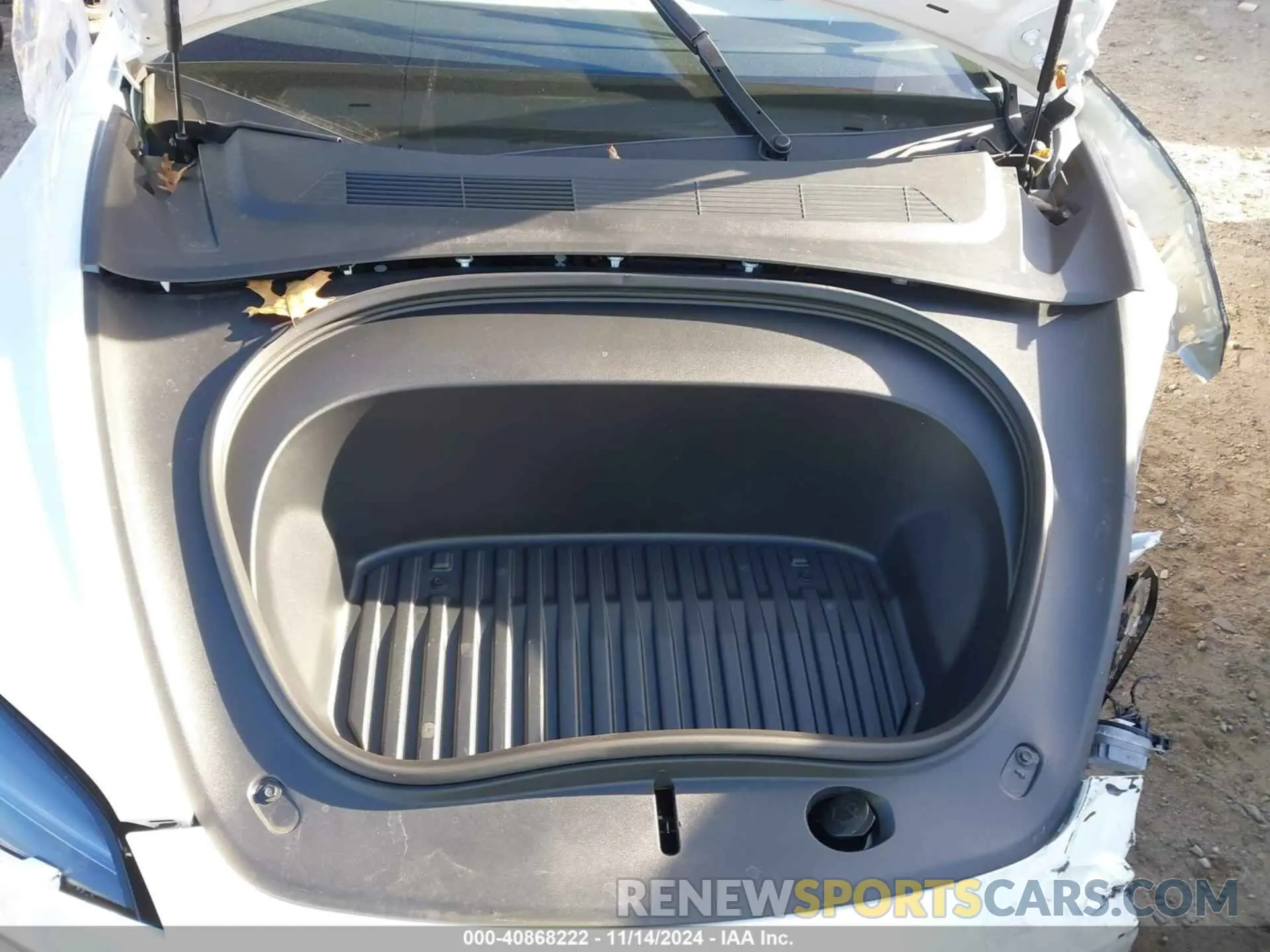 10 Photograph of a damaged car 5YJ3E1EA4RF849567 TESLA MODEL 3 2024