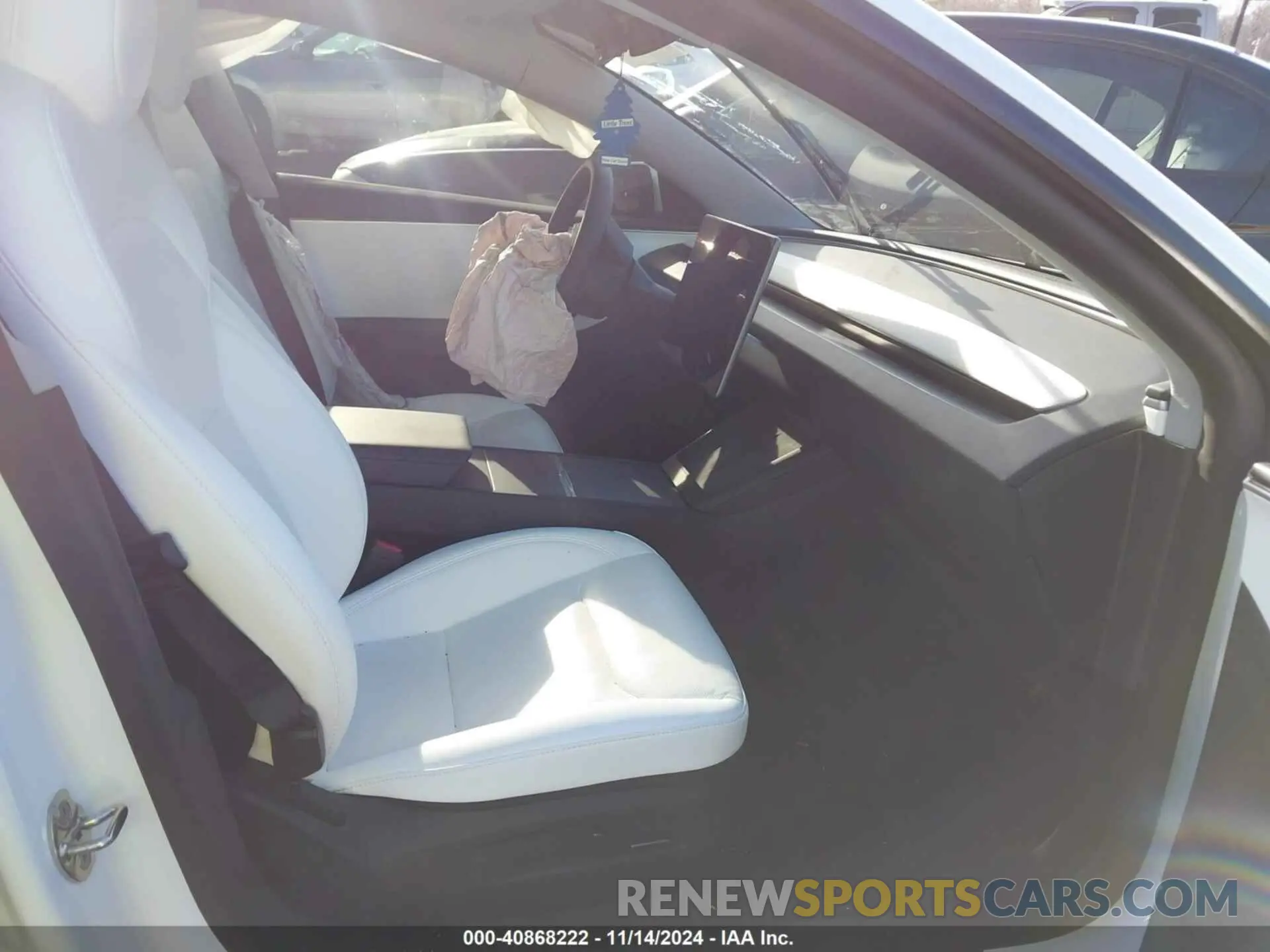 5 Photograph of a damaged car 5YJ3E1EA4RF849567 TESLA MODEL 3 2024