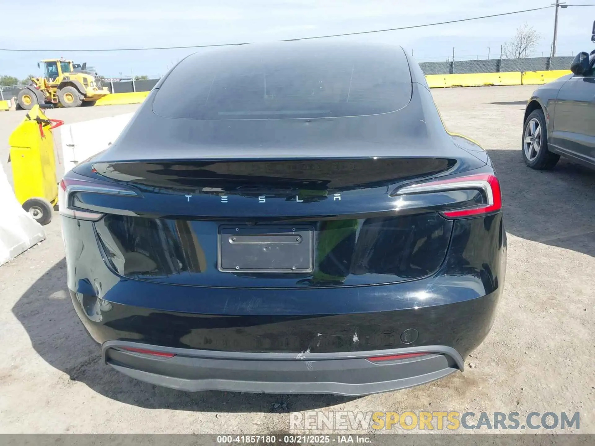 17 Photograph of a damaged car 5YJ3E1EA5RF716946 TESLA MODEL 3 2024