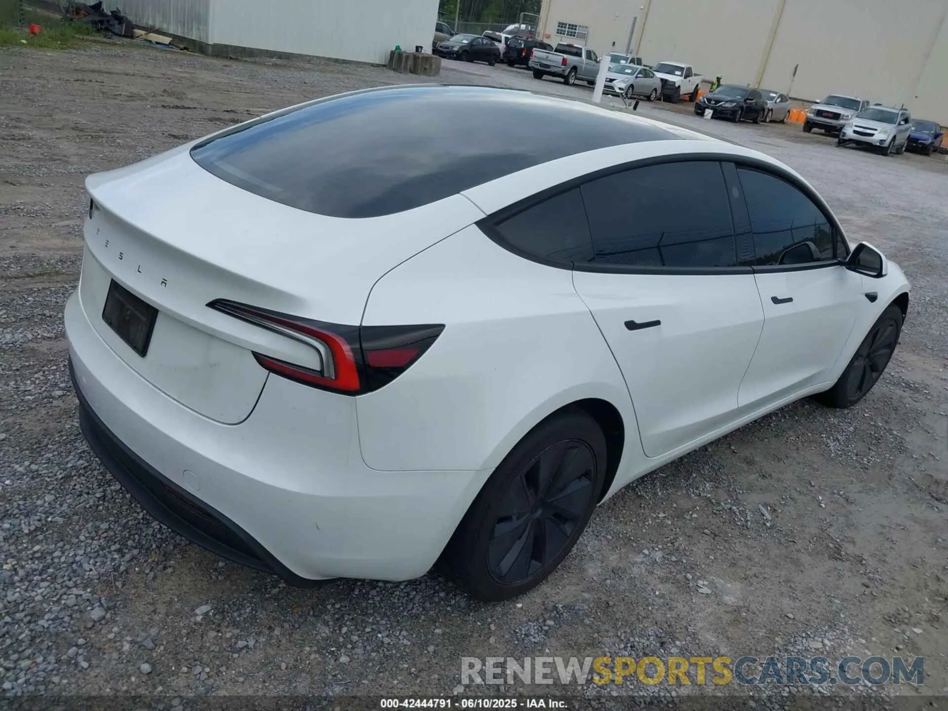 4 Photograph of a damaged car 5YJ3E1EA5RF717613 TESLA MODEL 3 2024