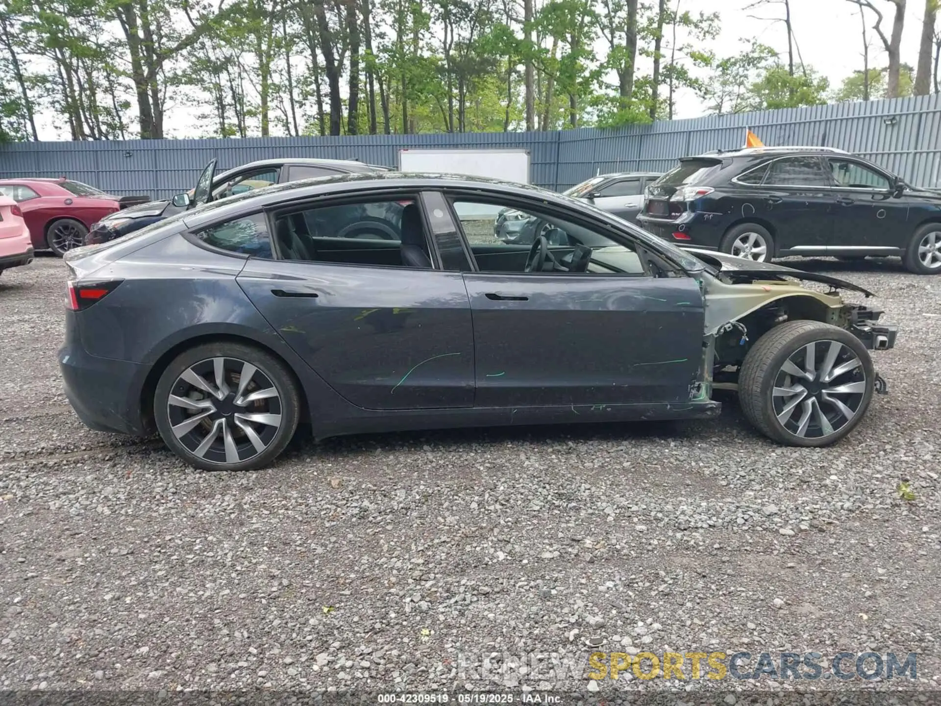 14 Photograph of a damaged car 5YJ3E1EA5RF722519 TESLA MODEL 3 2024
