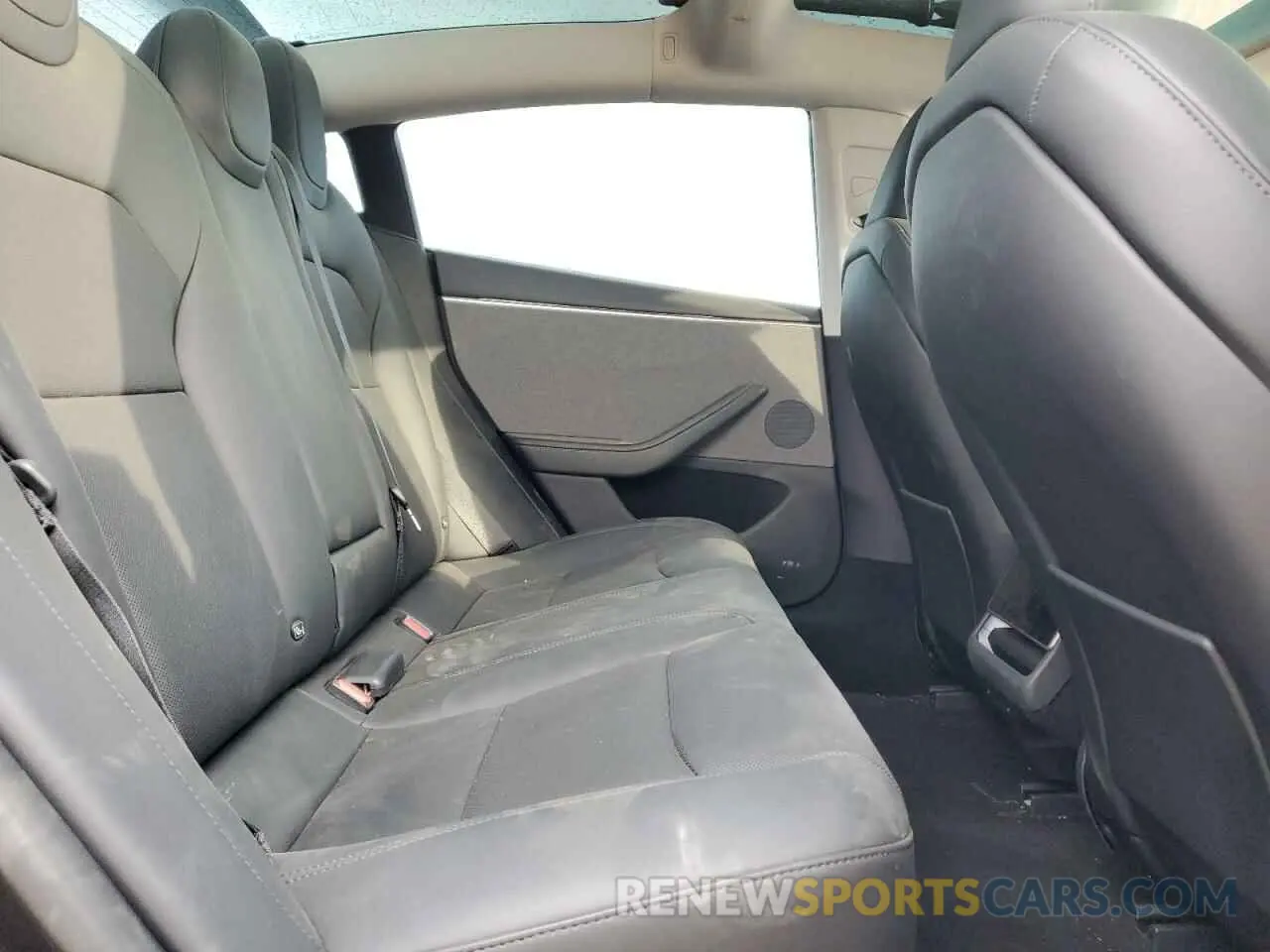 11 Photograph of a damaged car 5YJ3E1EA5RF741944 TESLA MODEL 3 2024