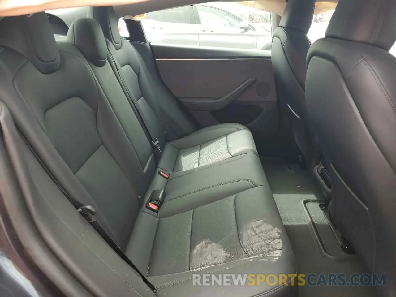 10 Photograph of a damaged car 5YJ3E1EA5RF742432 TESLA MODEL 3 2024