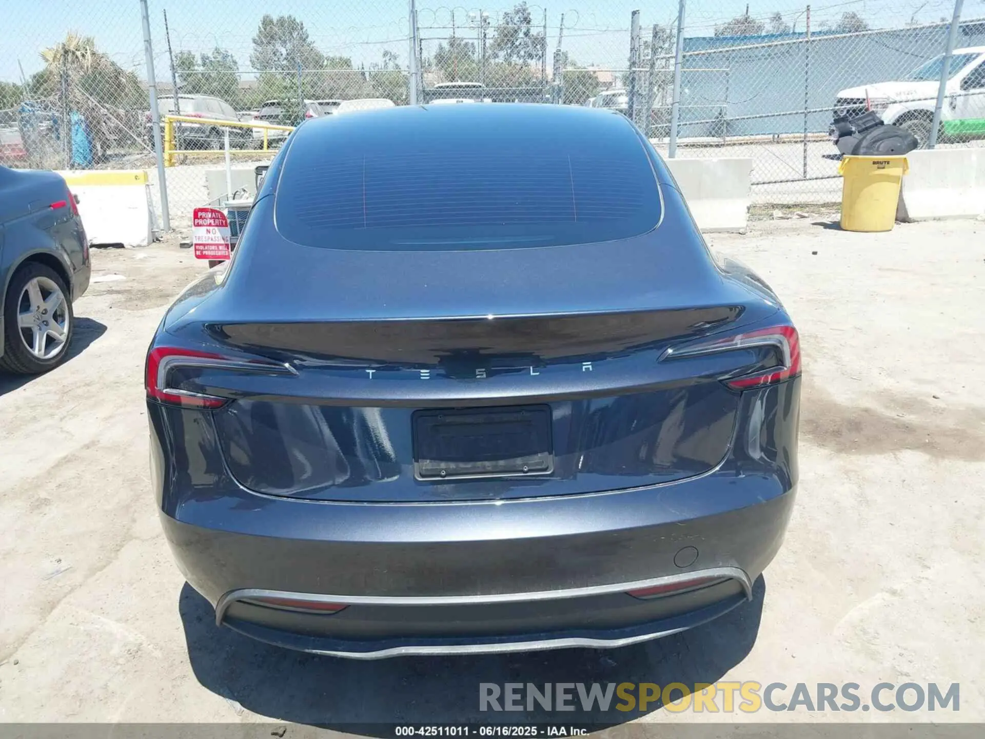 15 Photograph of a damaged car 5YJ3E1EA5RF754824 TESLA MODEL 3 2024