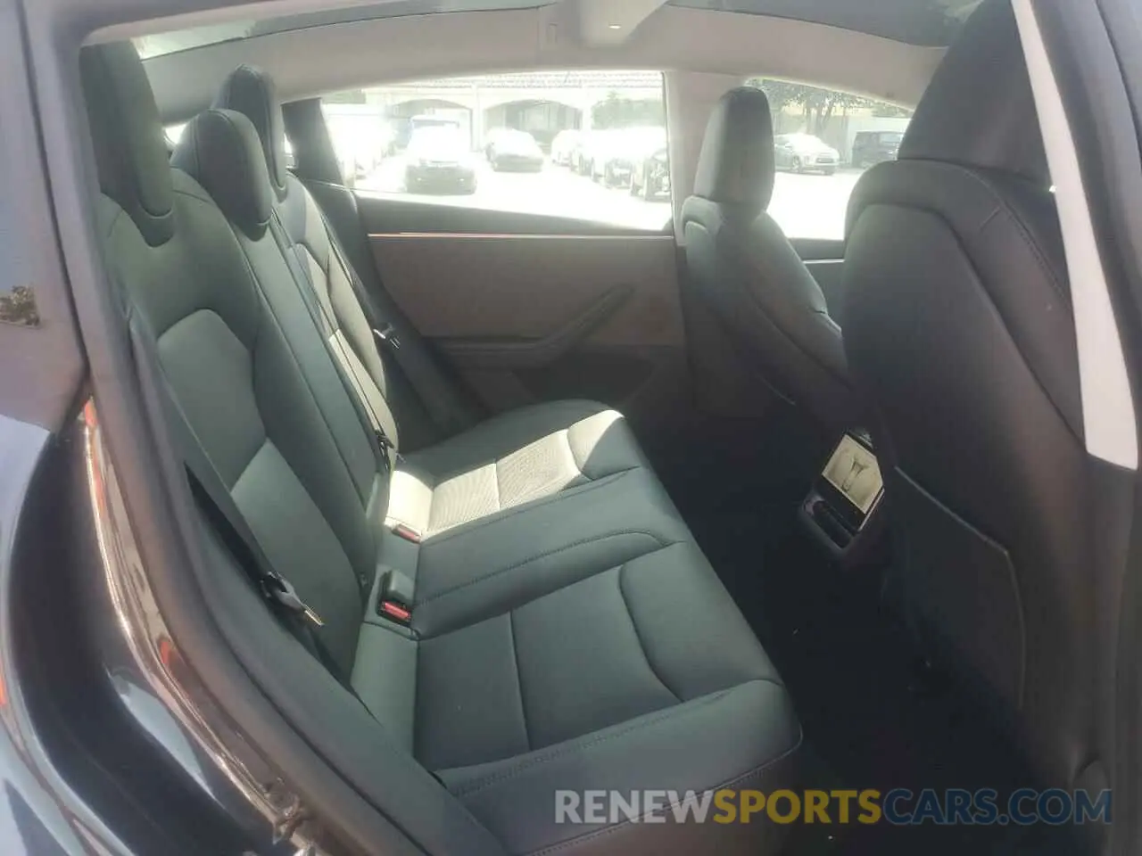 10 Photograph of a damaged car 5YJ3E1EA5RF835581 TESLA MODEL 3 2024