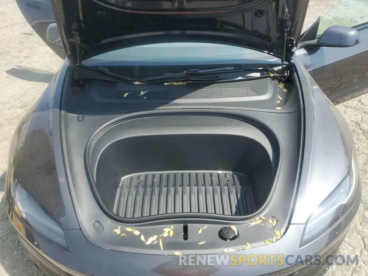 11 Photograph of a damaged car 5YJ3E1EA5RF835581 TESLA MODEL 3 2024