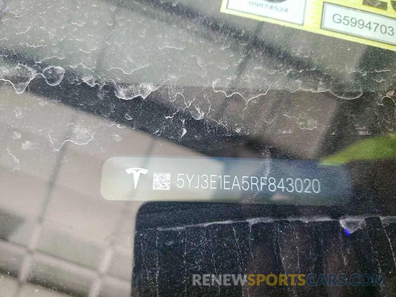 14 Photograph of a damaged car 5YJ3E1EA5RF843020 TESLA MODEL 3 2024