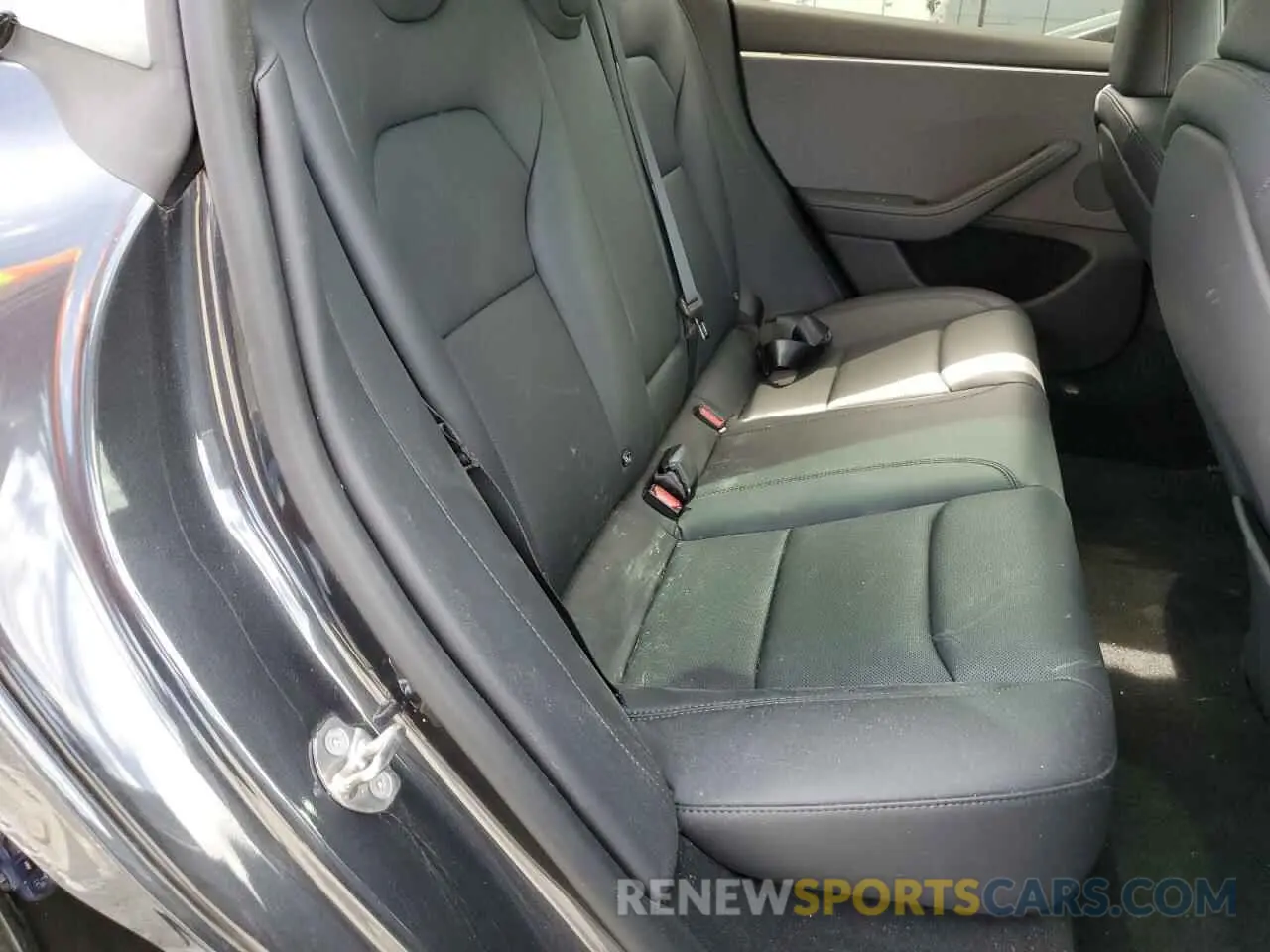 11 Photograph of a damaged car 5YJ3E1EA5RF844488 TESLA MODEL 3 2024