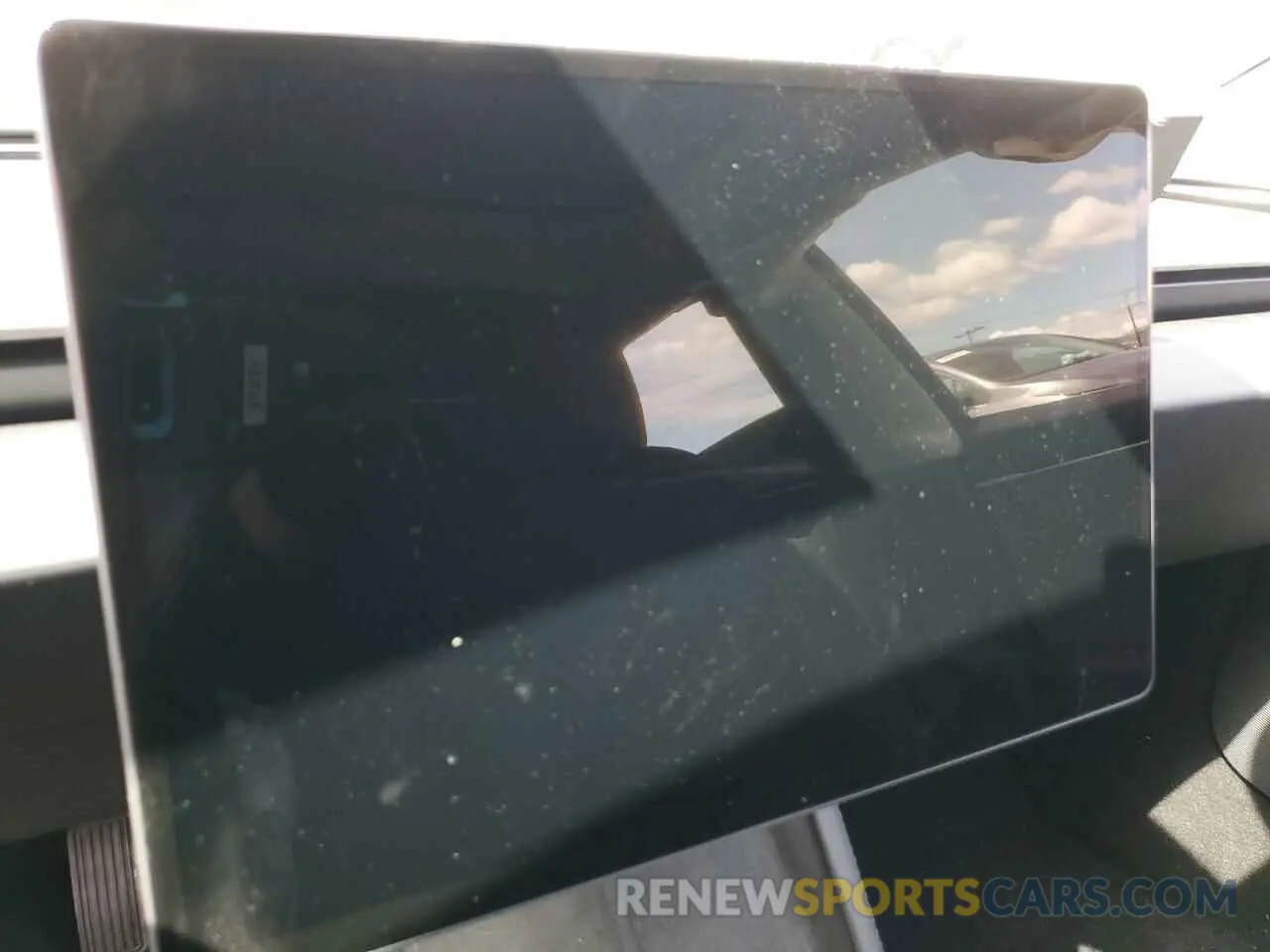 9 Photograph of a damaged car 5YJ3E1EA5RF844488 TESLA MODEL 3 2024