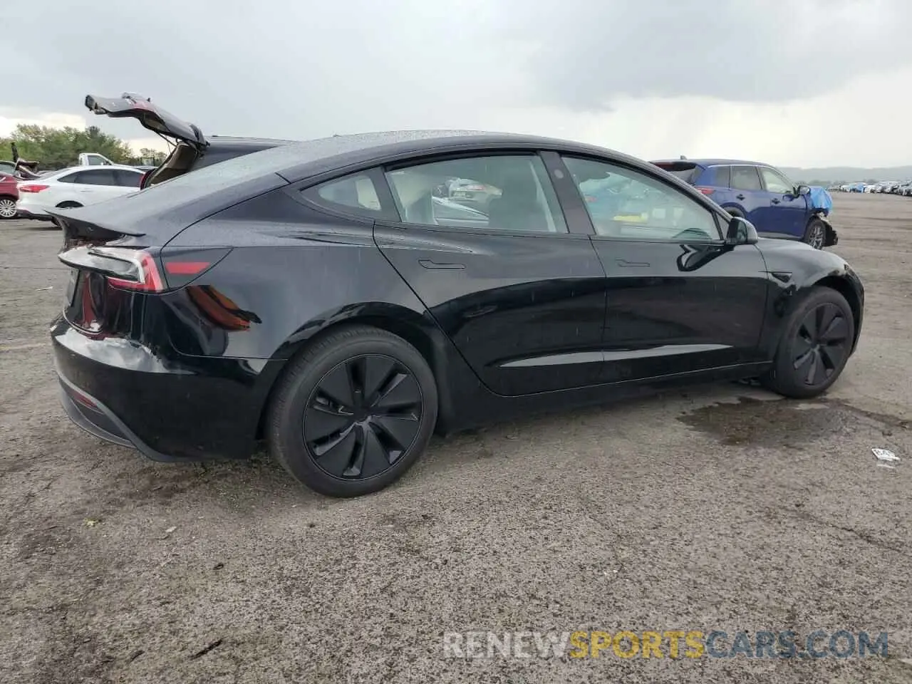 3 Photograph of a damaged car 5YJ3E1EA5RF860464 TESLA MODEL 3 2024