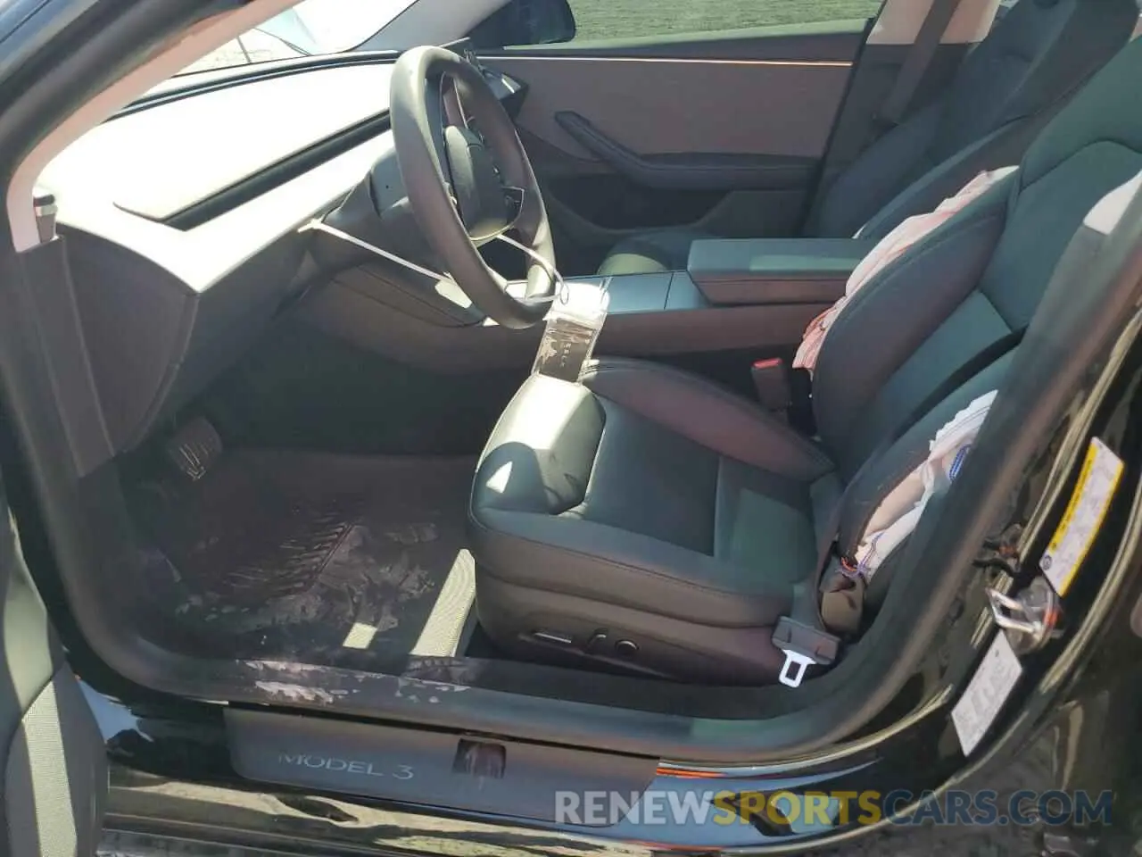 7 Photograph of a damaged car 5YJ3E1EA6RF718348 TESLA MODEL 3 2024