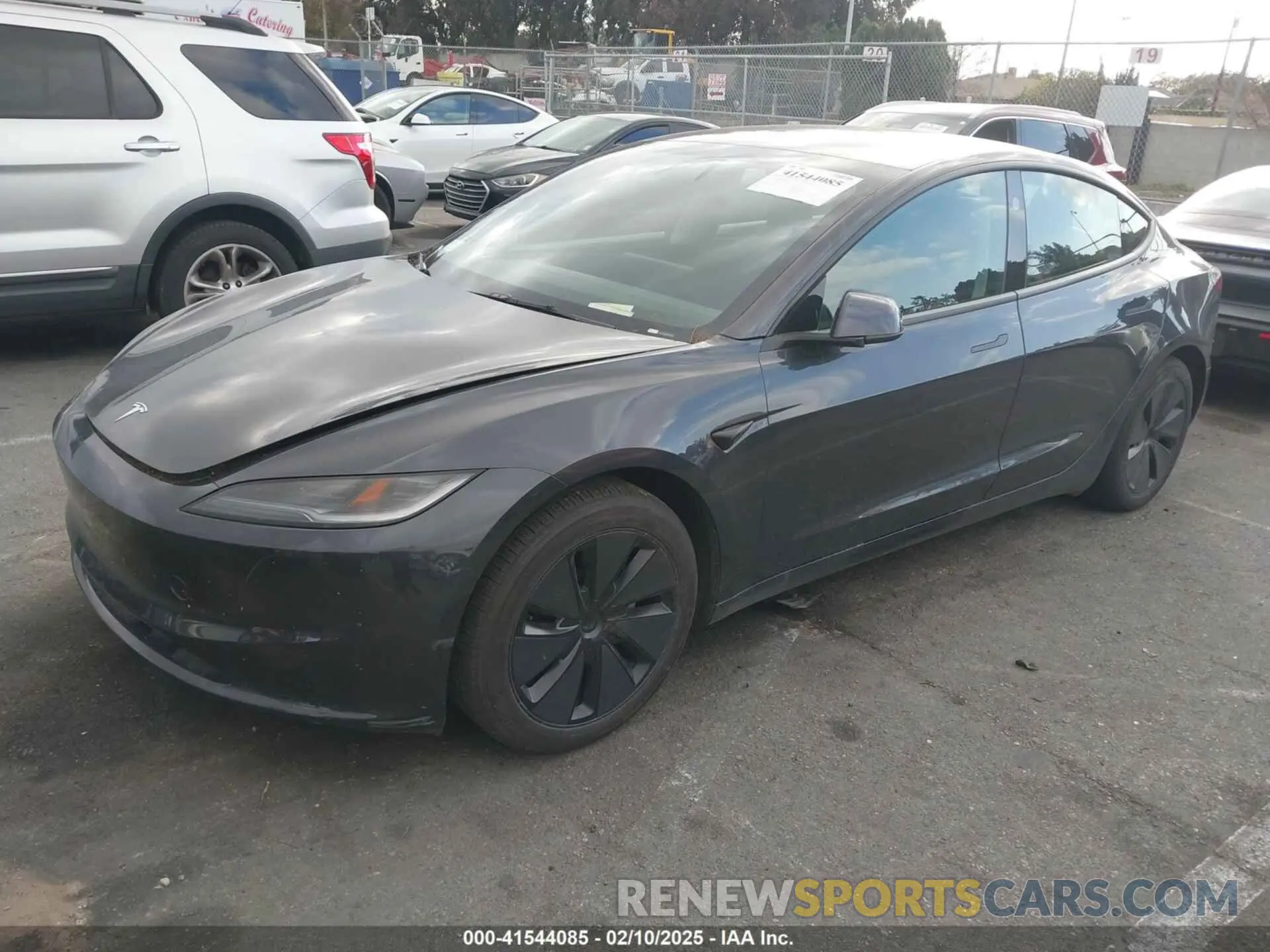 2 Photograph of a damaged car 5YJ3E1EA6RF726515 TESLA MODEL 3 2024
