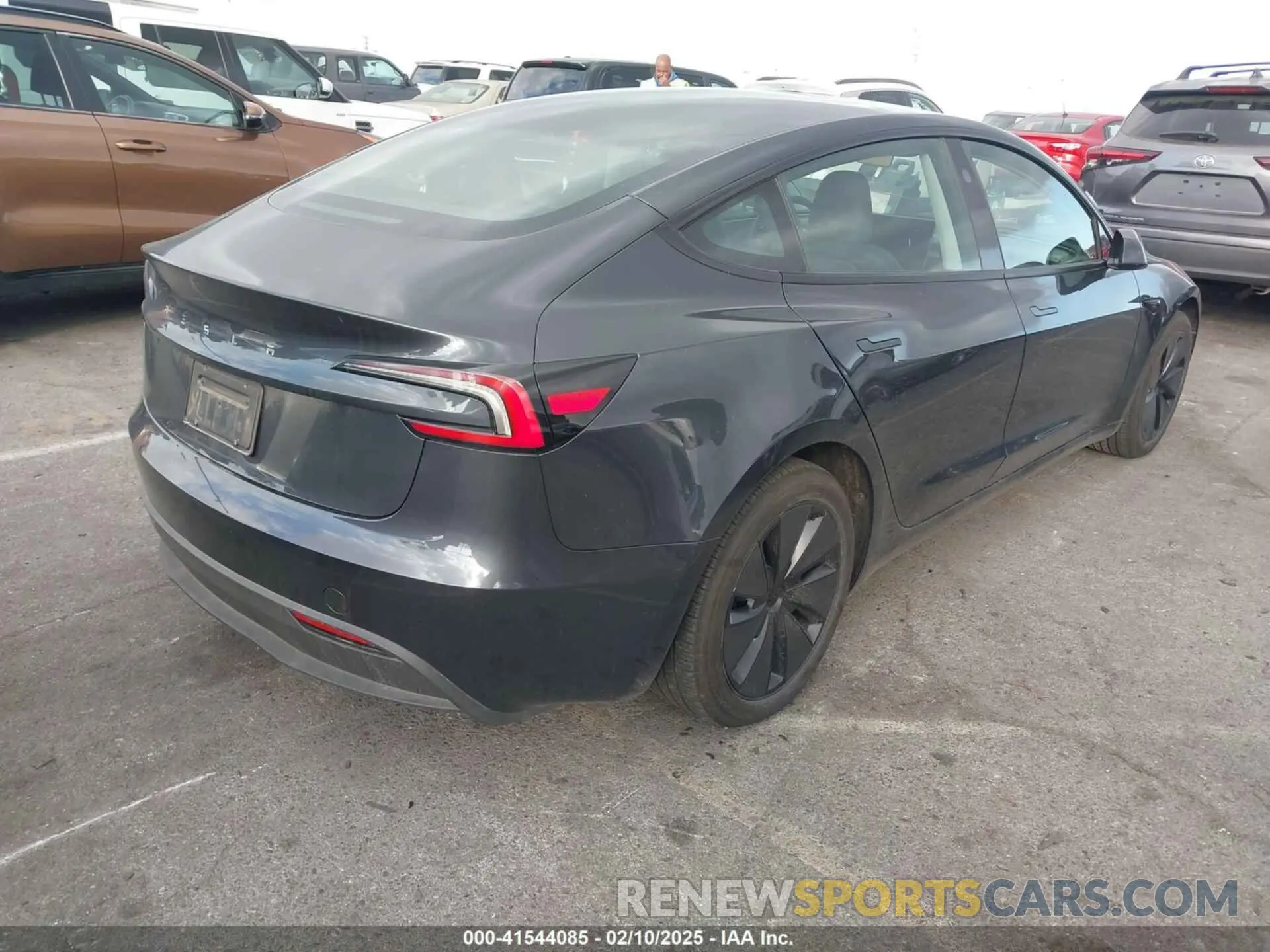 4 Photograph of a damaged car 5YJ3E1EA6RF726515 TESLA MODEL 3 2024